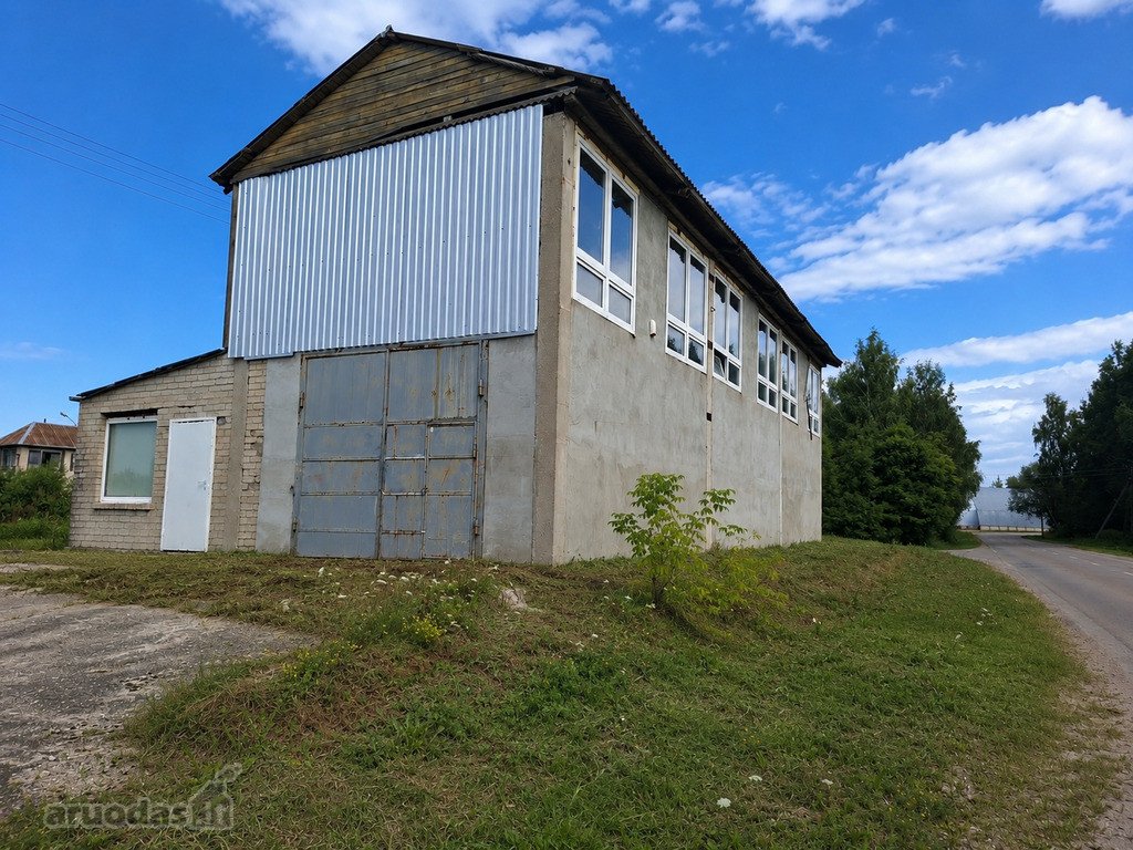 Parduodamos 128,41 Kv. M Ploto Patalpos 8,10