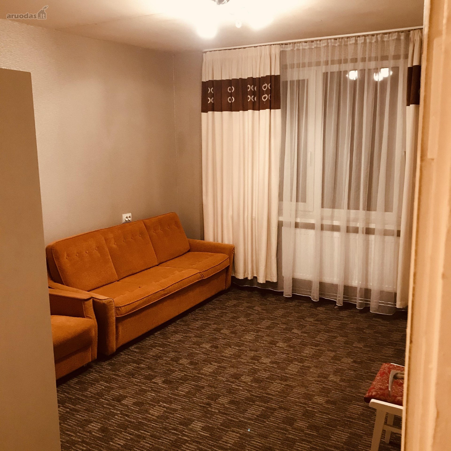 Išnuomojamas kambarys dvieju kambariu bute