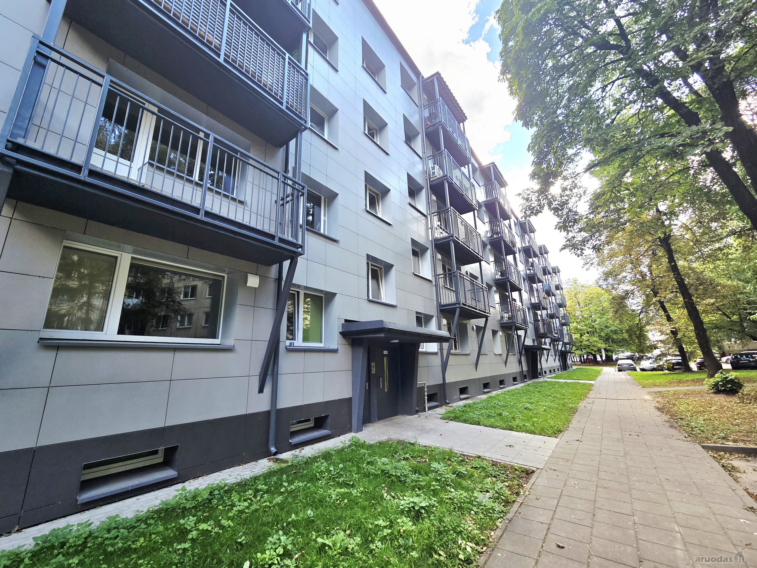 Miesto centre, Naujamiestyje, Naugarduko