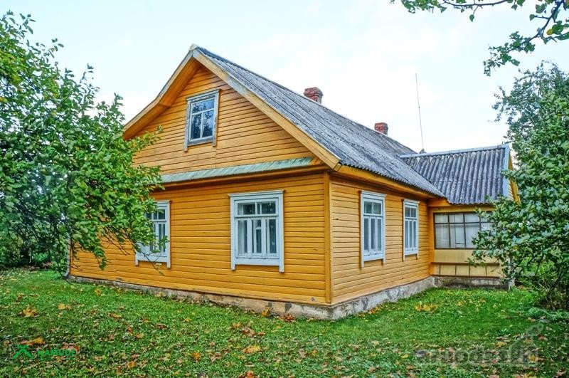 Parduodama didelė sodyba vienkiemyje, ežerų