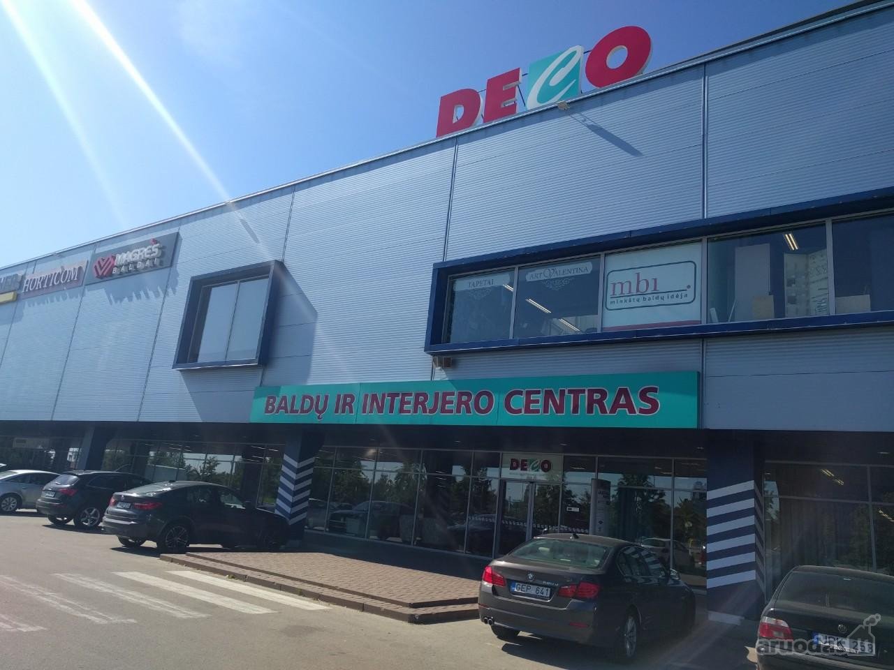 Moderniame bei jaukiame interjero bei baldų
