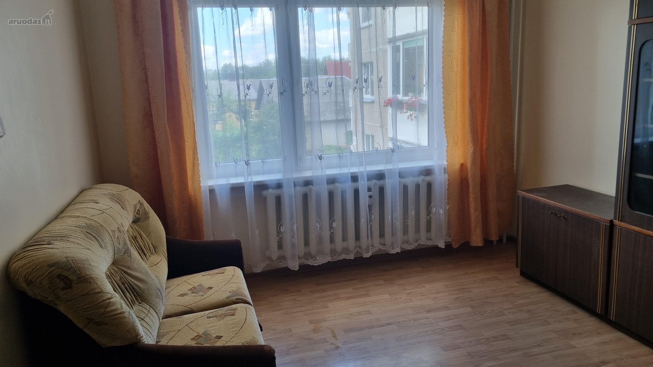 Parduodamas butas su Garažu. Ekonomiškas,