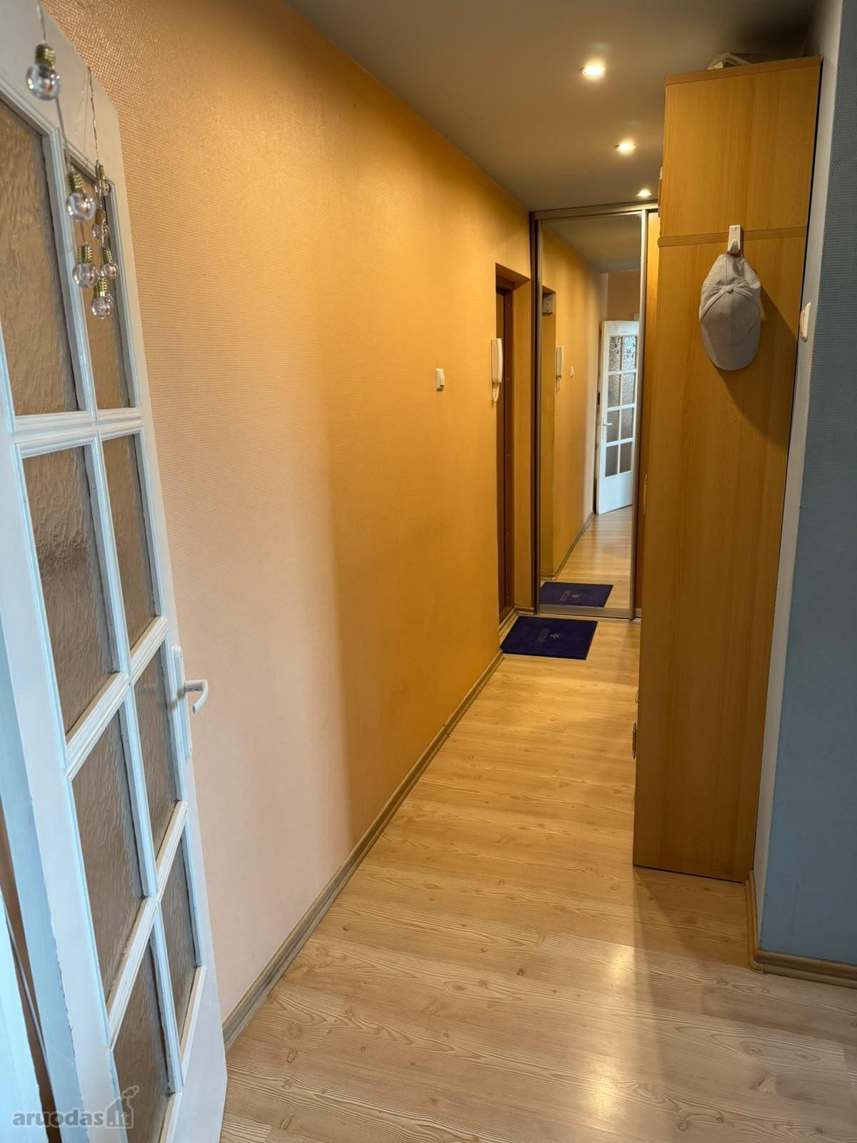 Butas renovuotame name prie Pašešupio parko
