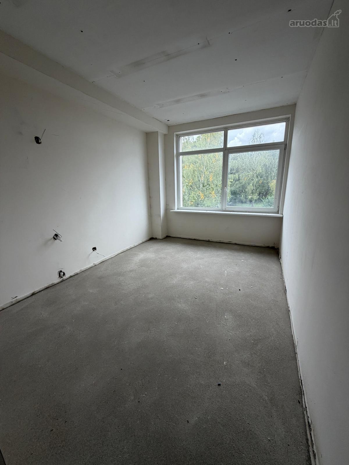 Parduodu 2 kambarių studiją Eišiškių pl. 34,
