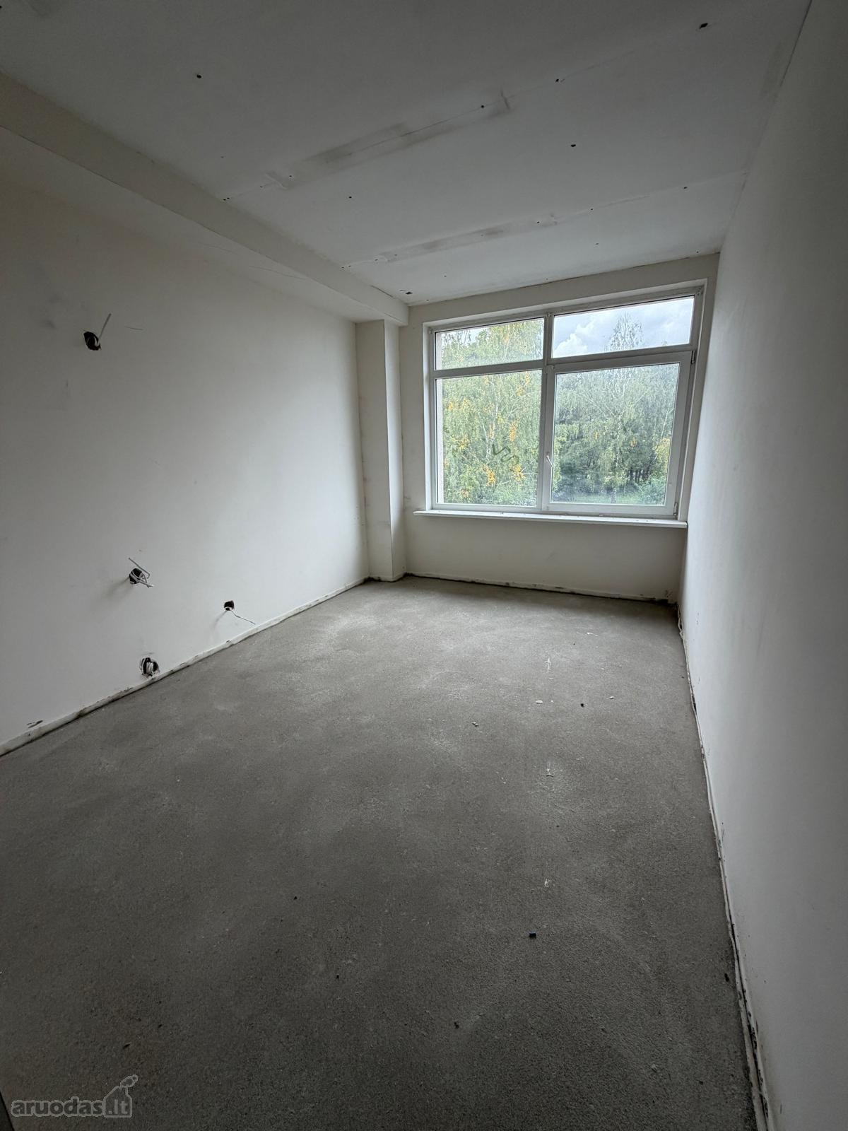 Parduodu 2 kambarių studiją Eišiškių pl. 34,