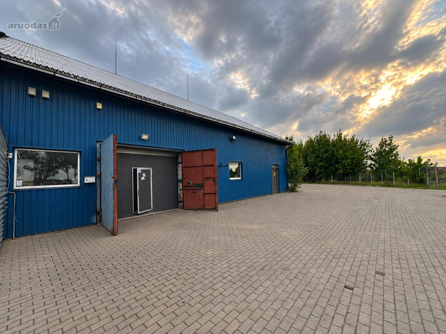 Parduodamos Pramonės–sandėliavimo Patalpos