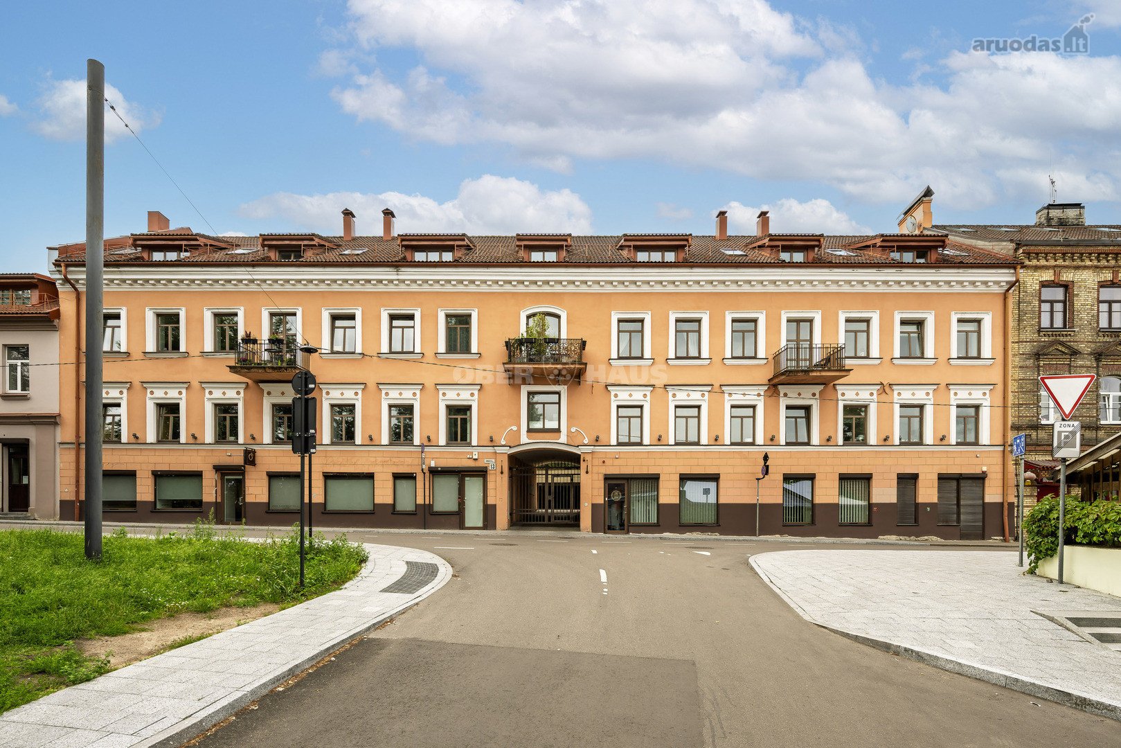 105 M² Ir Trys Erdvūs Miegamieji Senamiesčio