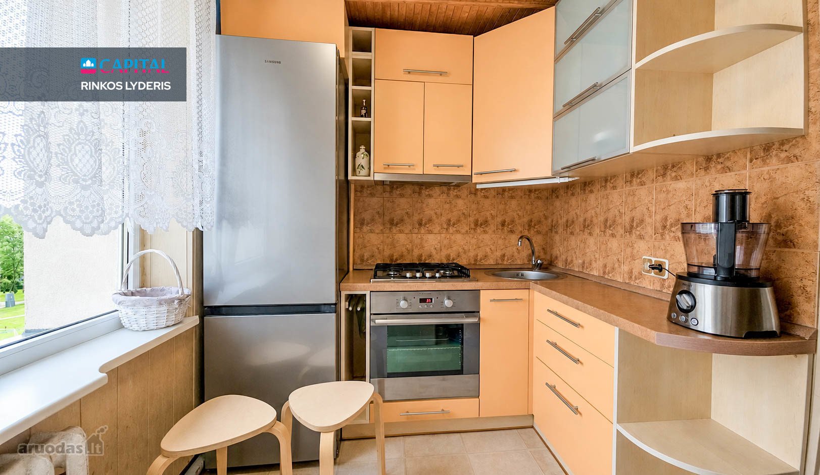 Pilnai Įrengtas 3 Kambarių Butas Renovuotame