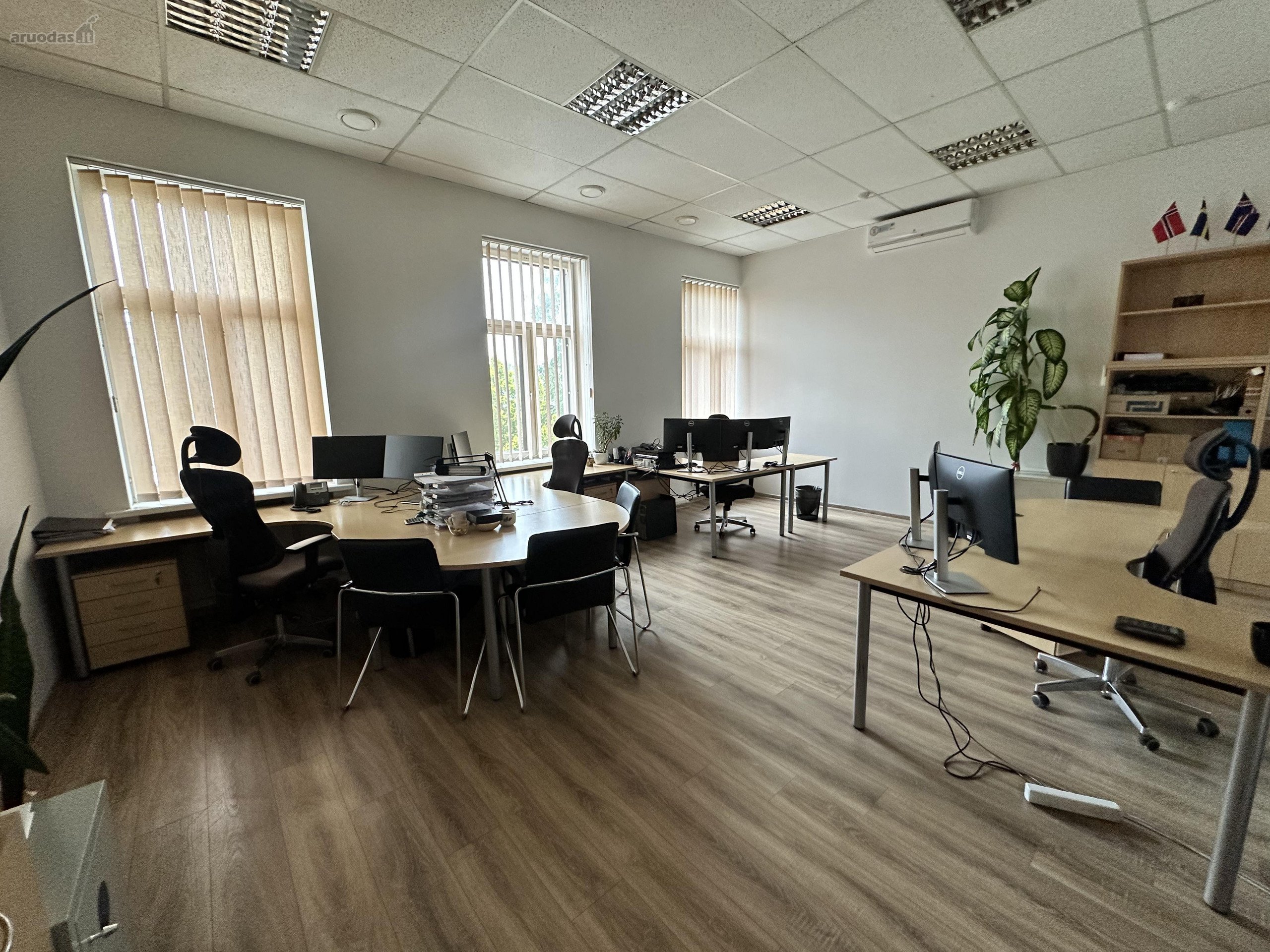 Nuomojamos administracinės paskirties