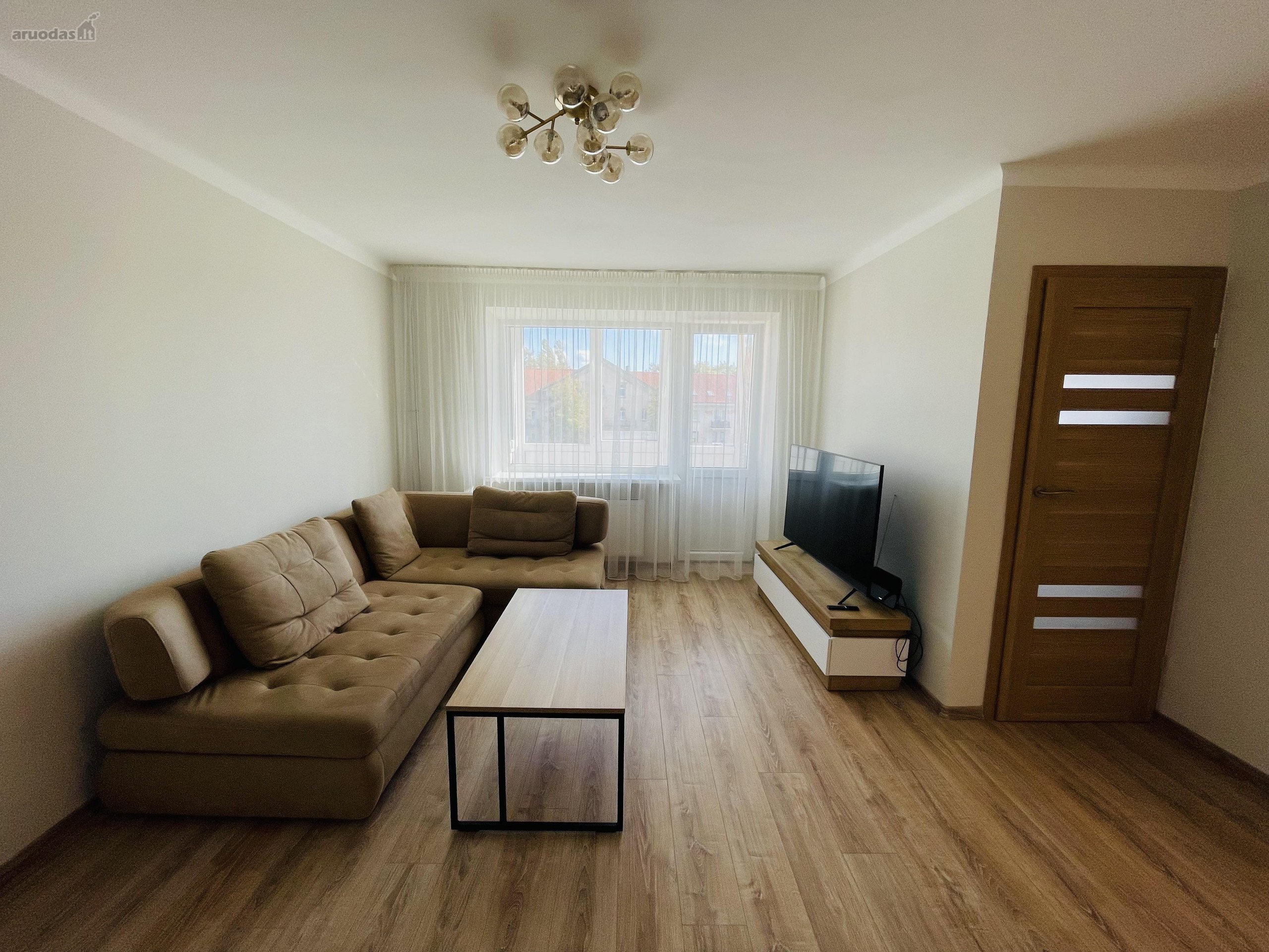 Pačiame miesto centre, šalia Mažvydo alėjos,