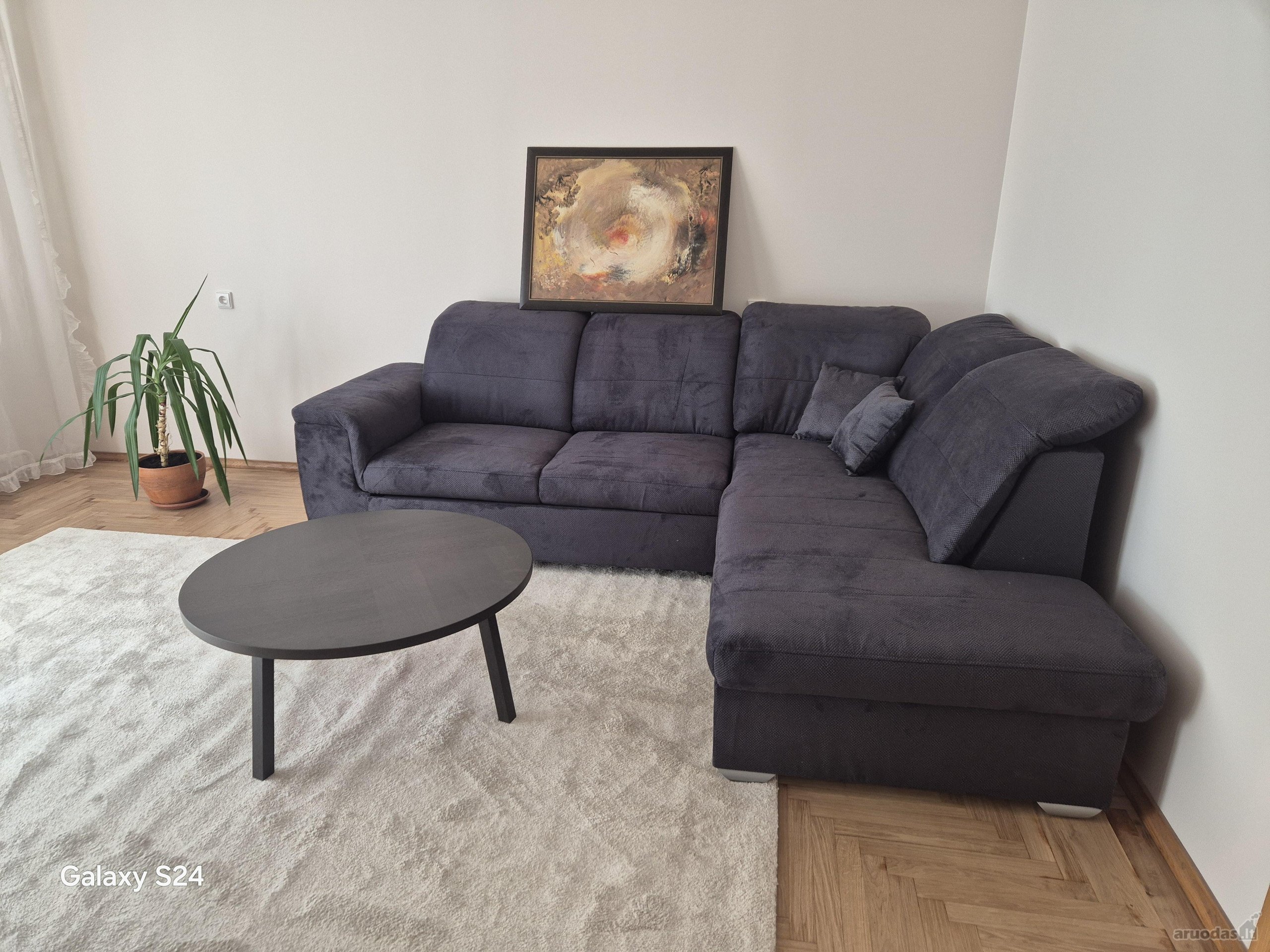 Išnuomojamas tvarkingas dviejų kambarių bute