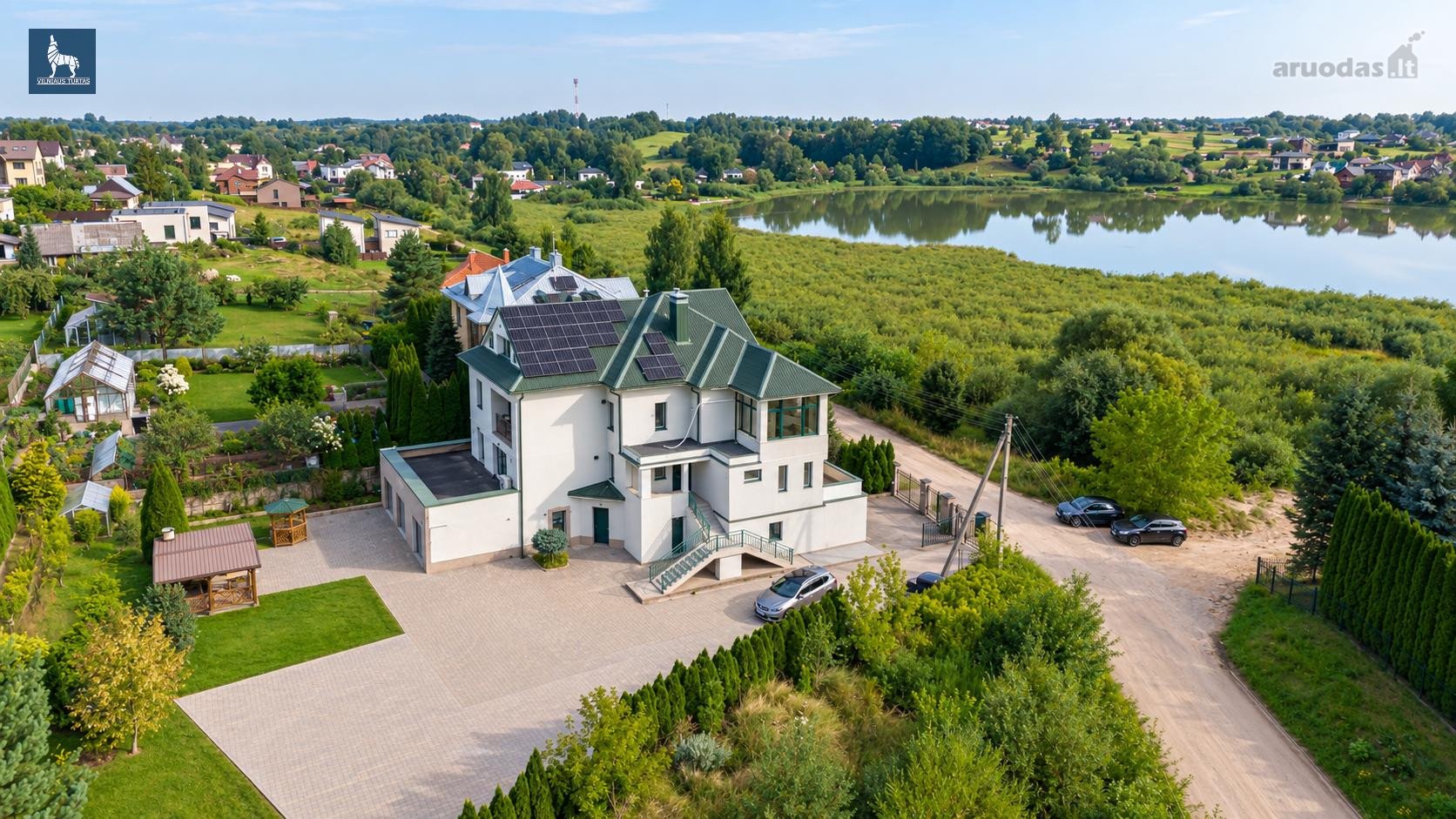 Parduodama 80,57 m² namo dalis su privačiu 3