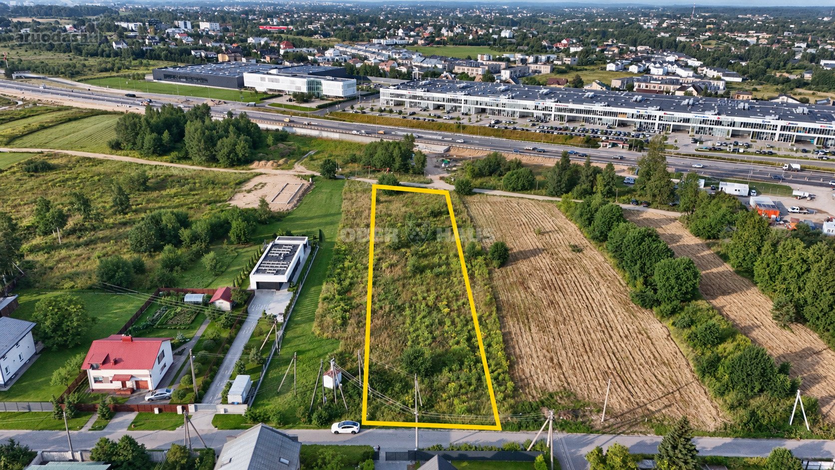 Parduodamas 0,4018 ha komercinės paskirties