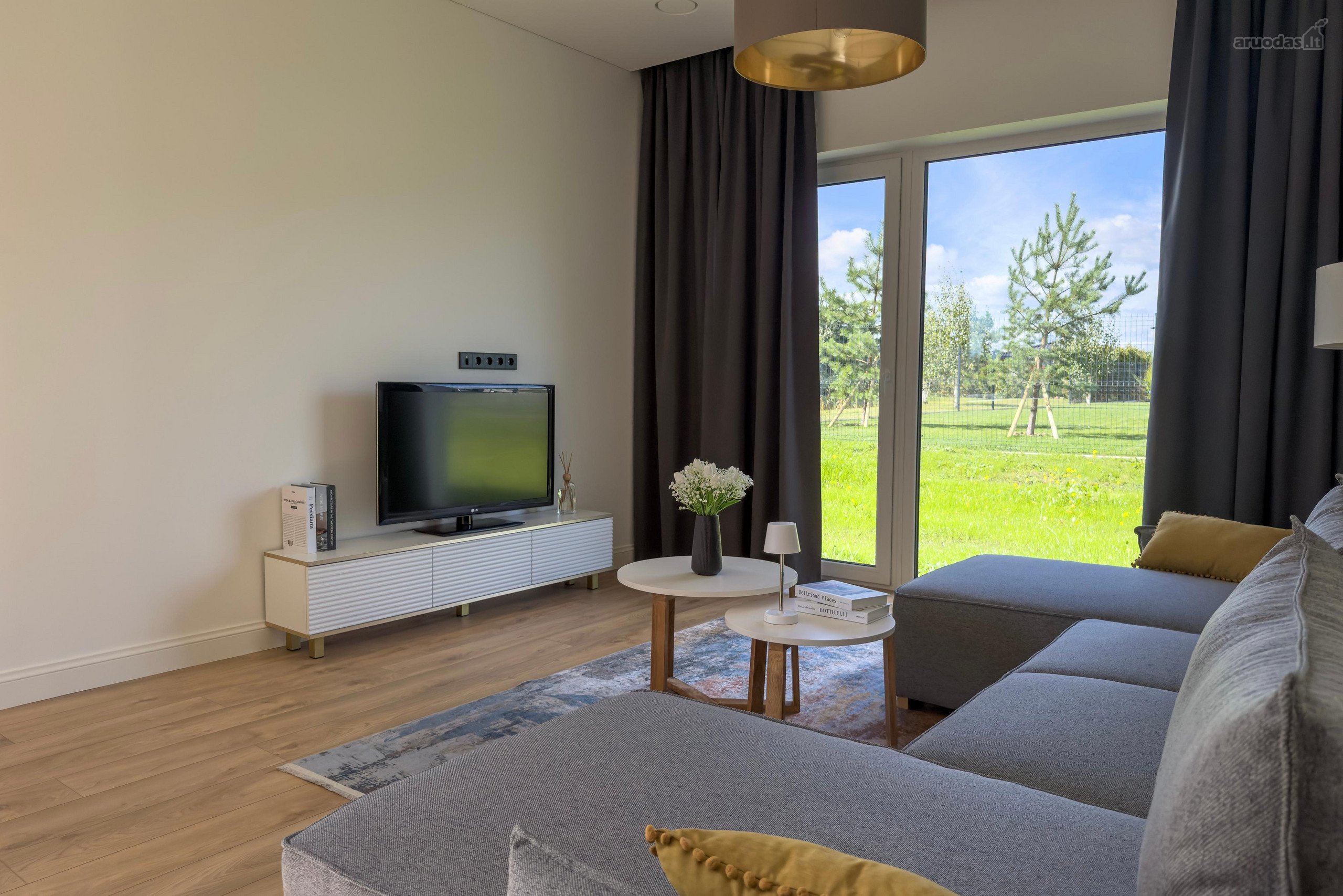 83 m² kotedžas Užliedžiuose – 3 miegamieji +