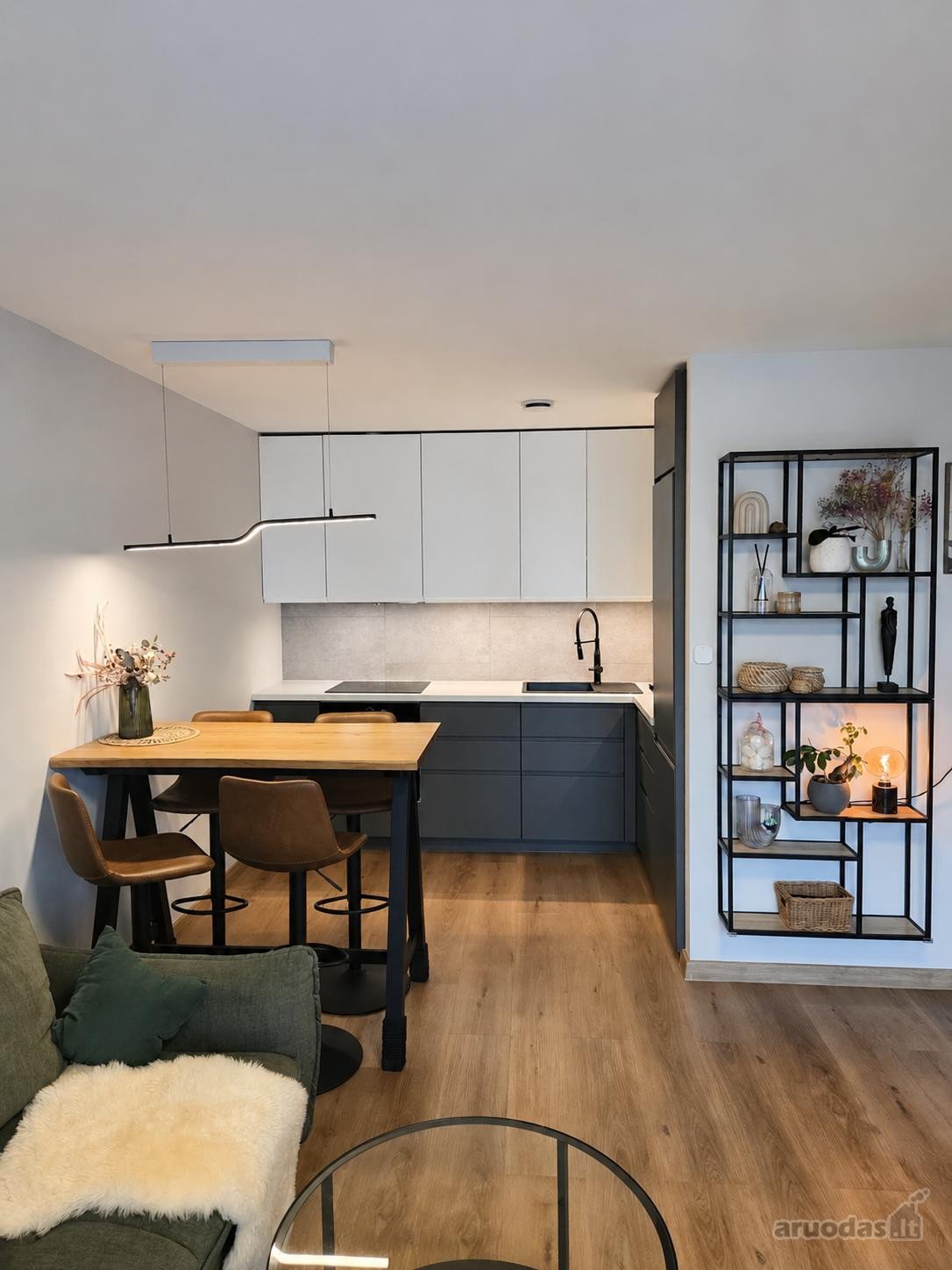 Parduodamas 2 Kambarių Butas Su Terasa –