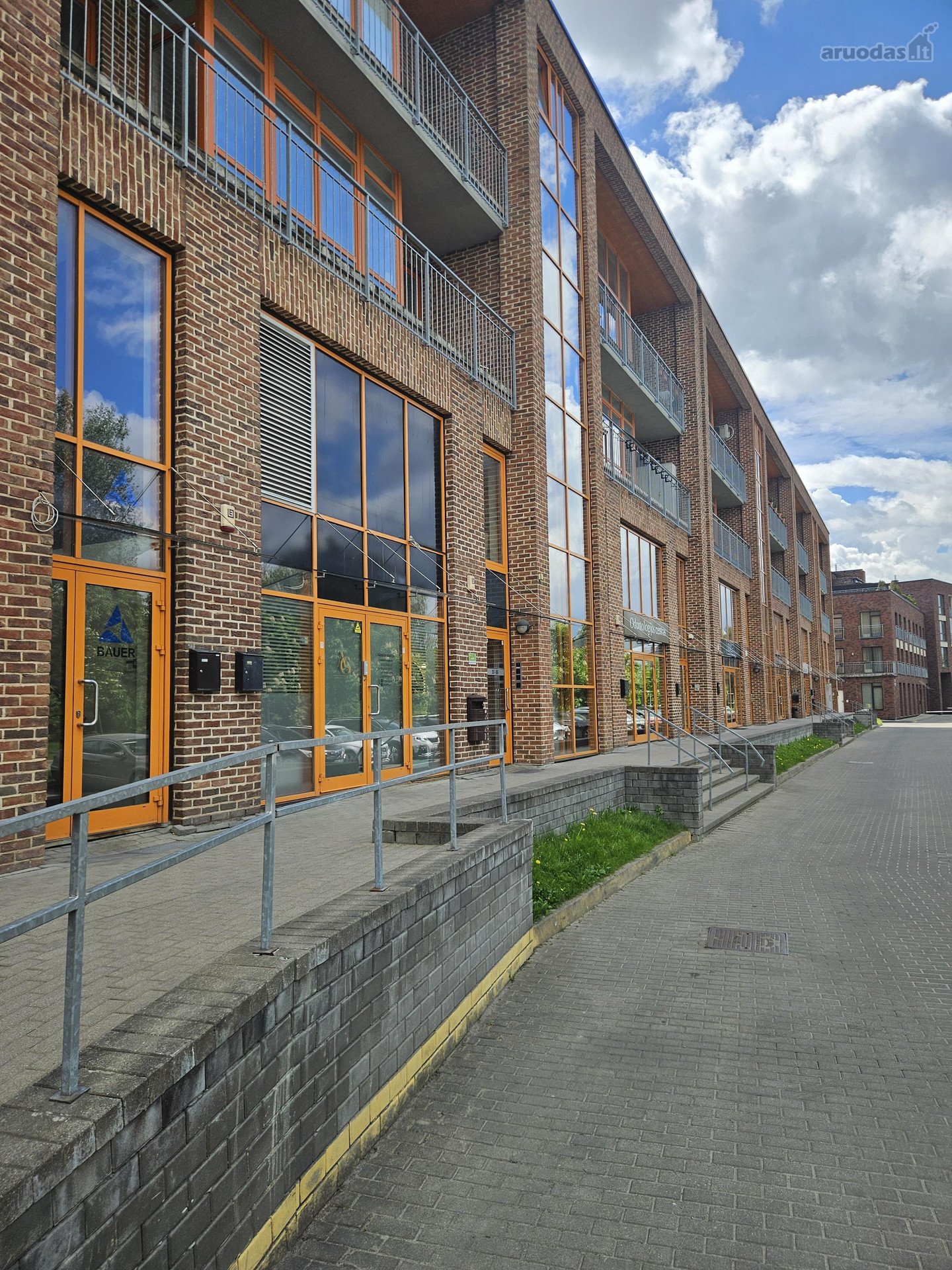 Išnuomojamos šiuolaikiškai įrengtos 134 m²