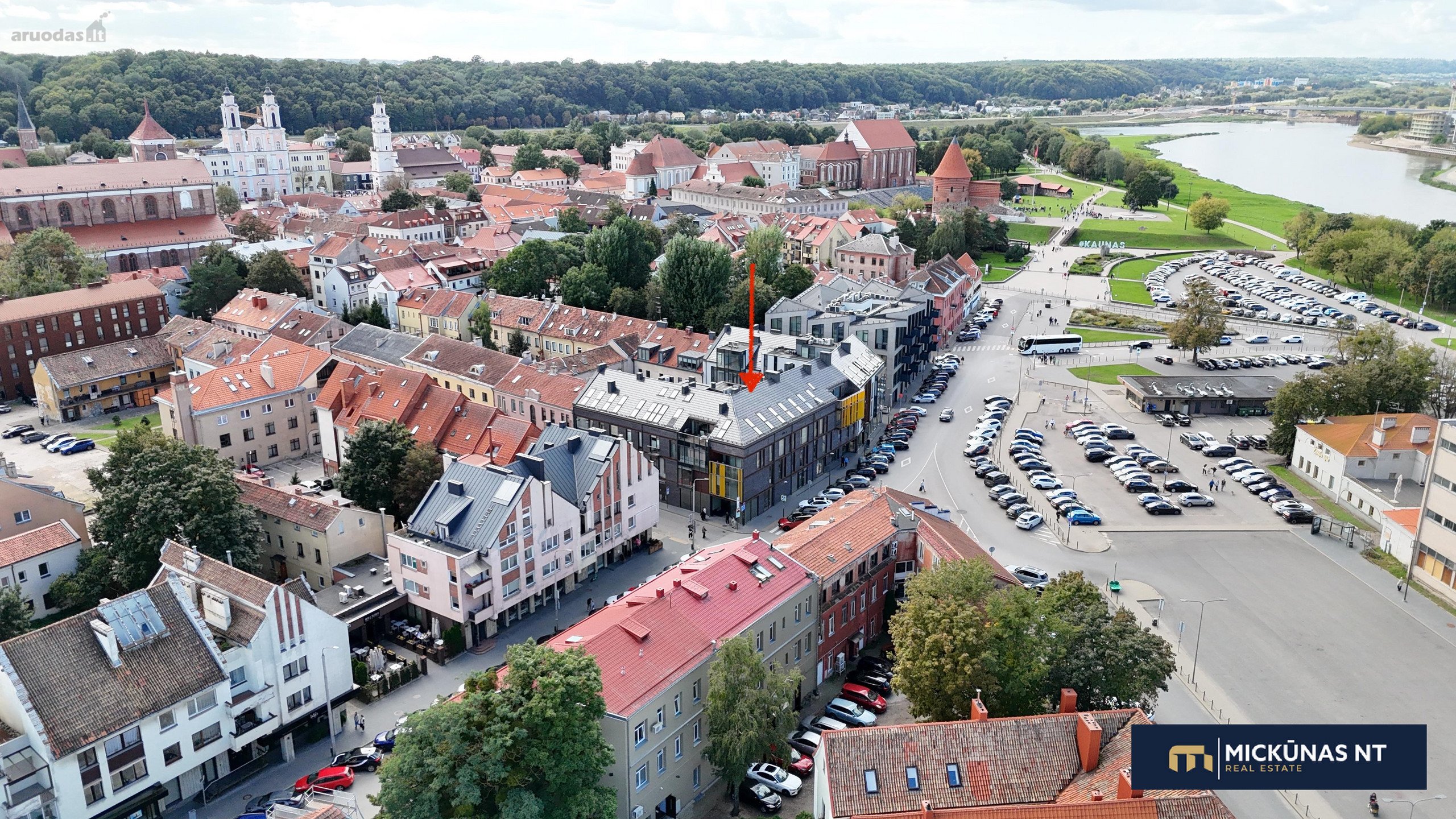 Parduodamas šviesus ir stilingas butas