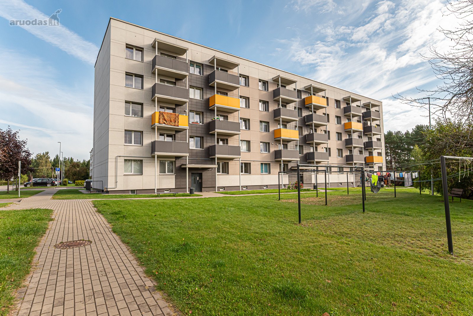 Parduodamas 3 kambarių butas Pabradėje,