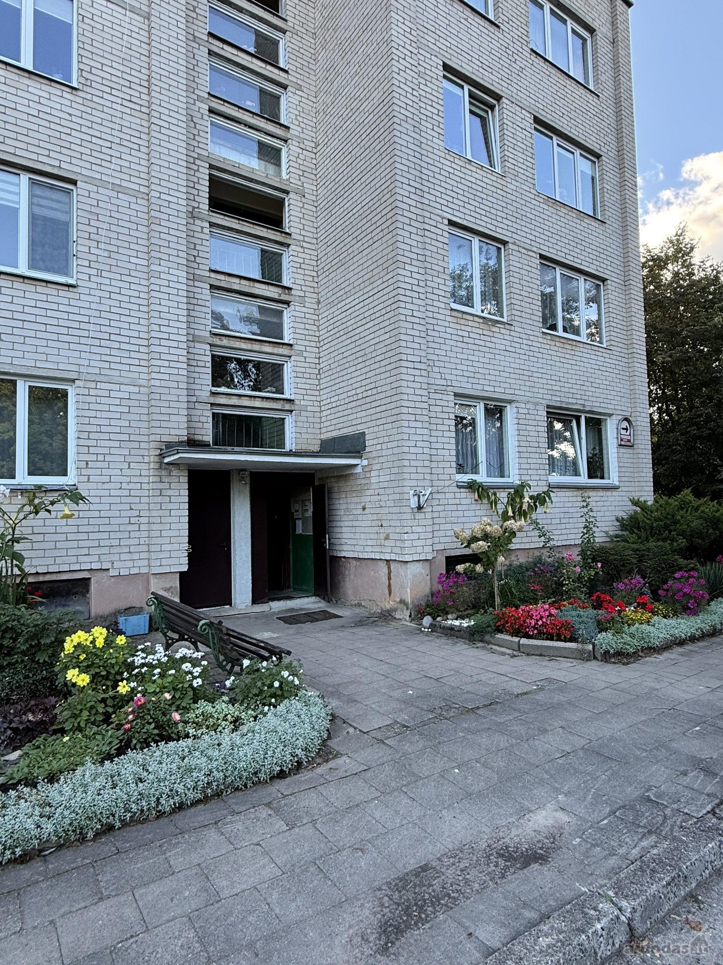 Erdvus 3 Kambarių Butas Ramioje Baisogalos