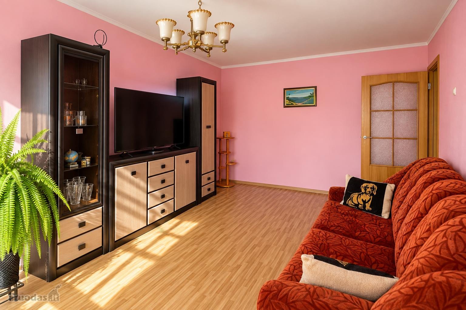 Išnuomojamas 3 kambarių tvarkingas, jaukus ir