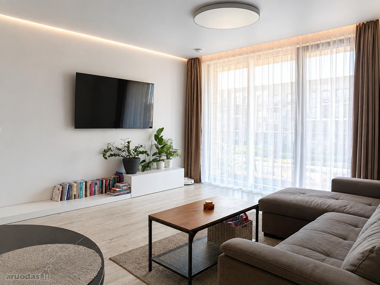Nuomojamas Moderniai Įrengtas 2 Kambarių