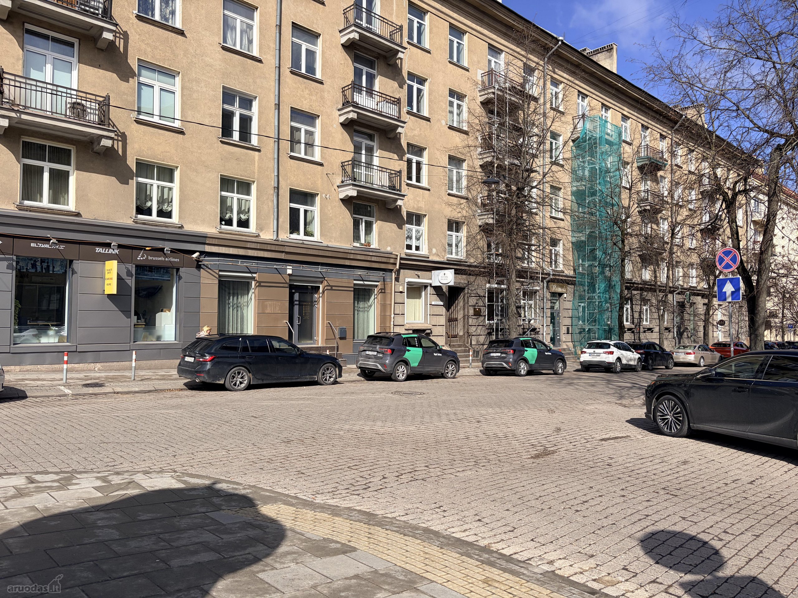 Parduodamos patalpos Senamiestyje, priešais