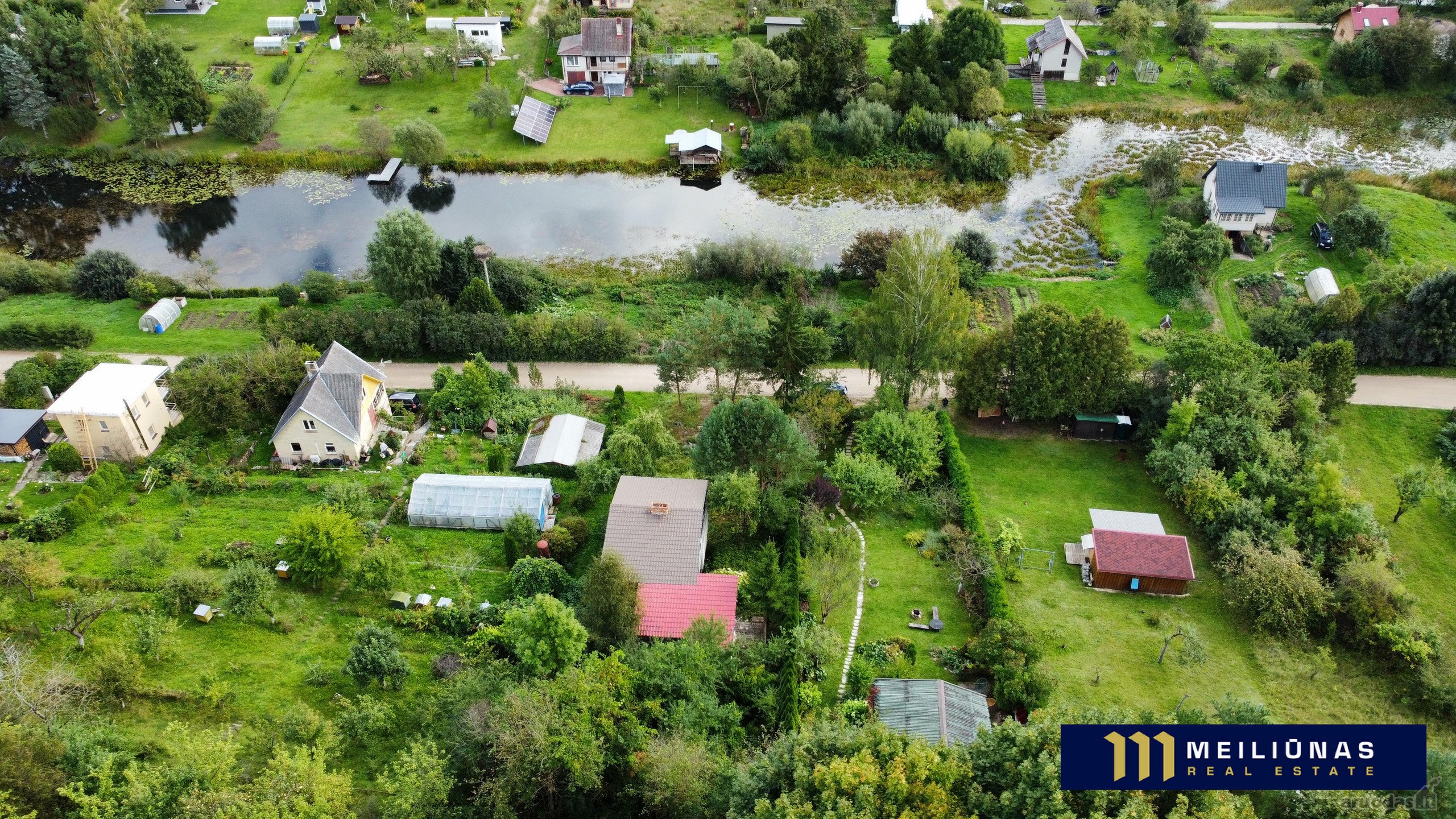 Naujatriobių sodų bendrijoje parduodamas