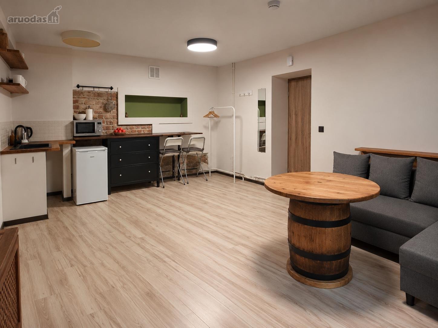 Nuomojamas jaukus 40 m² butas pačioje