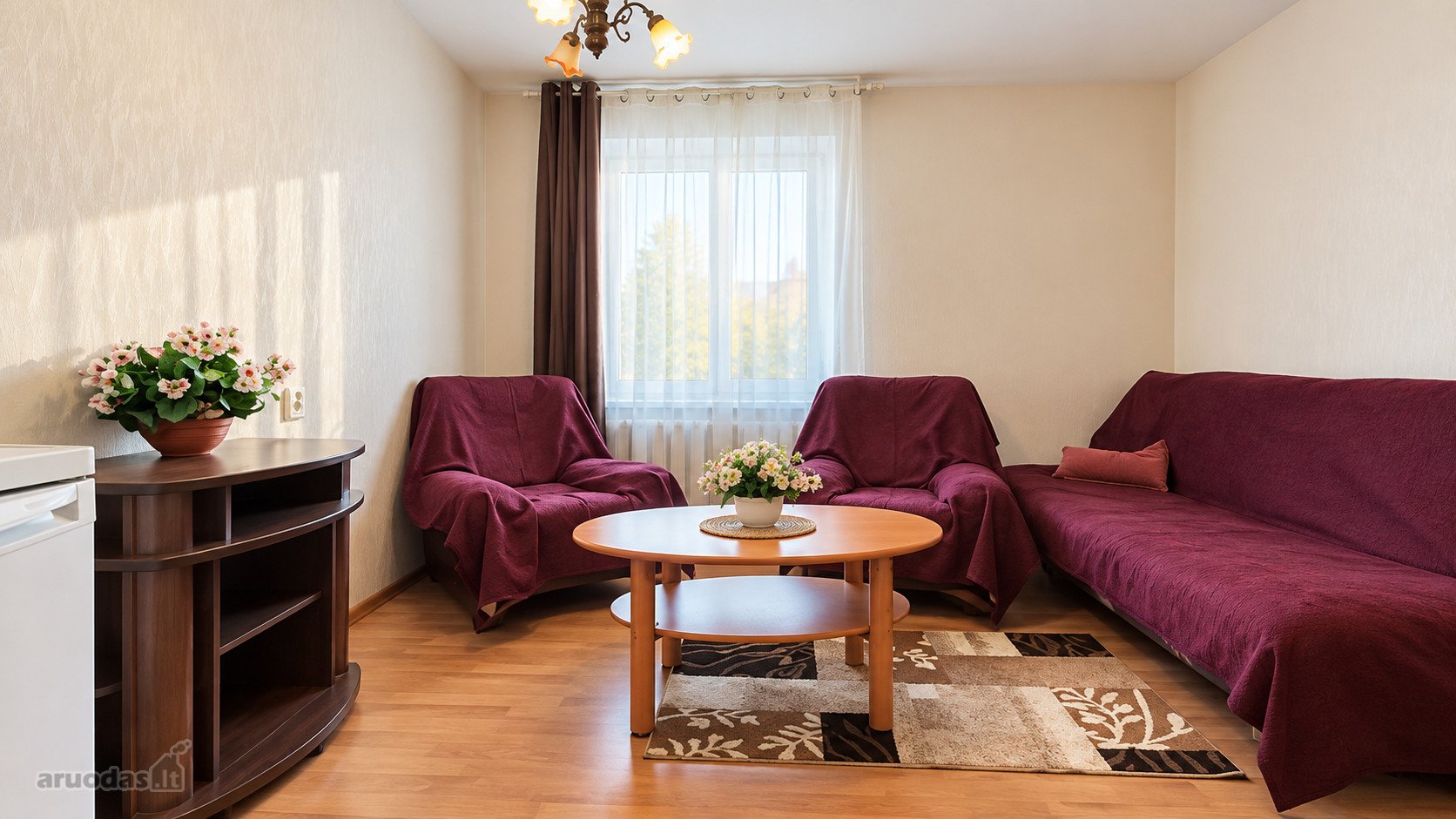 Parduodama dalis 2 kambarių buto Šeškinėje,