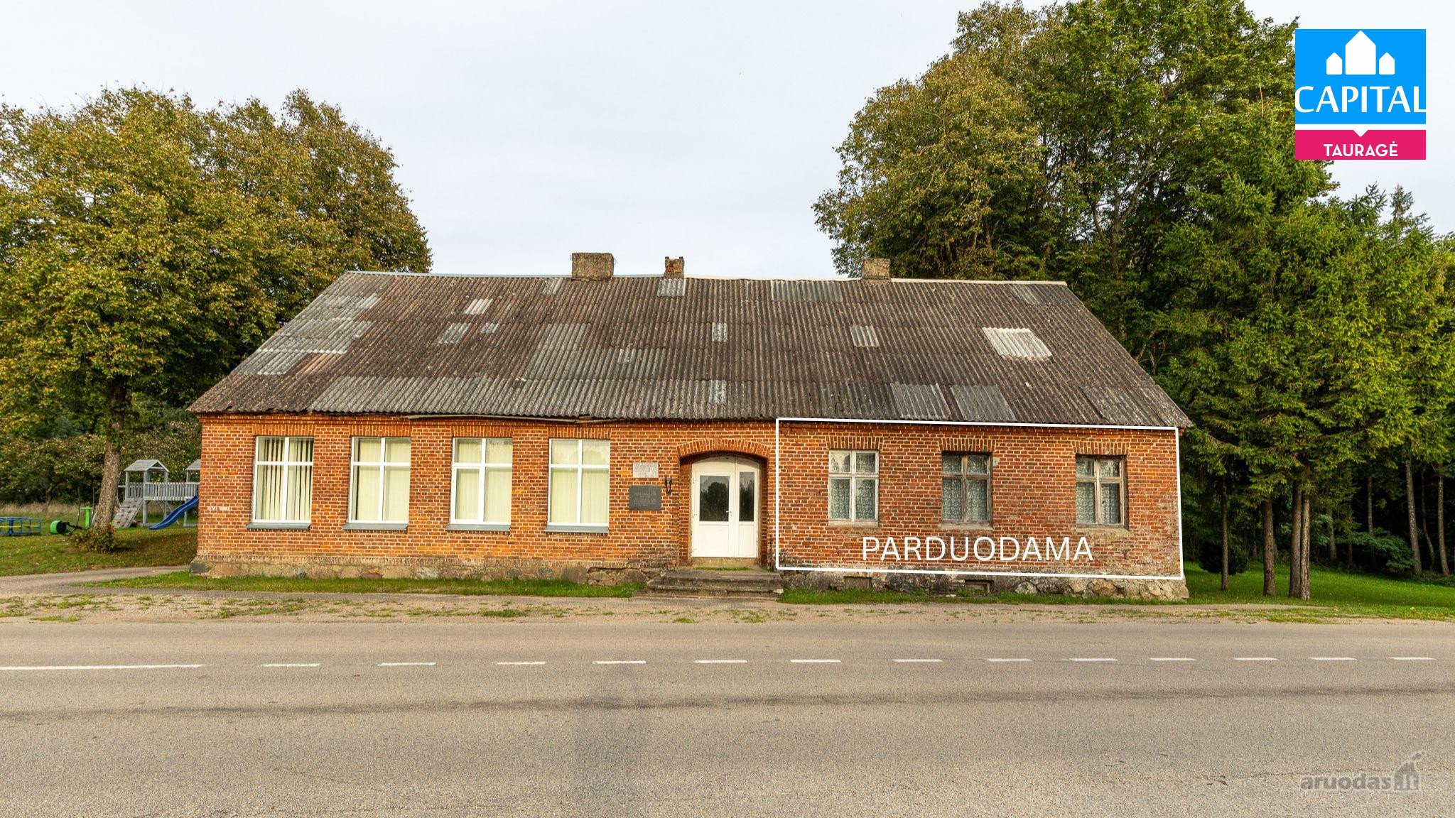 Parduodama mūrinio namo dalis, Žukų k.,
