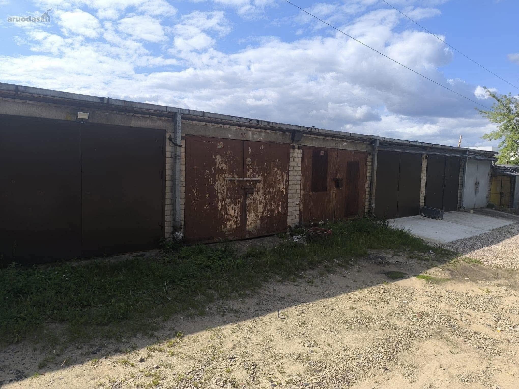 Parduodamas tvarkingas 15,87 m² garažas