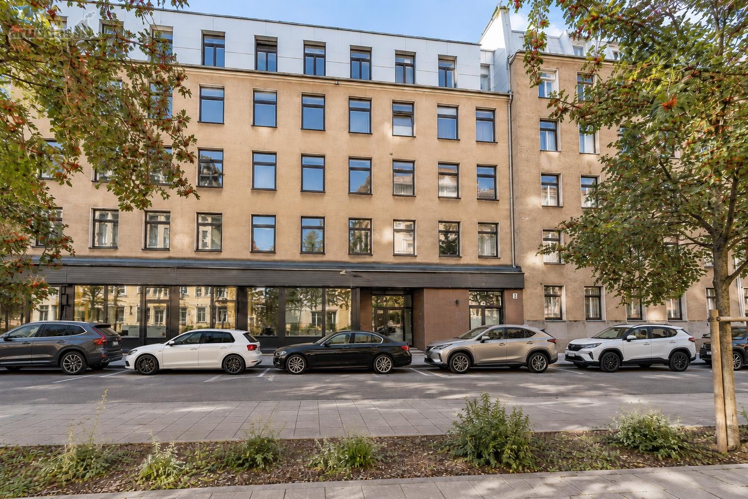 130 M² Komercinės Patalpos Vilniaus Centre 