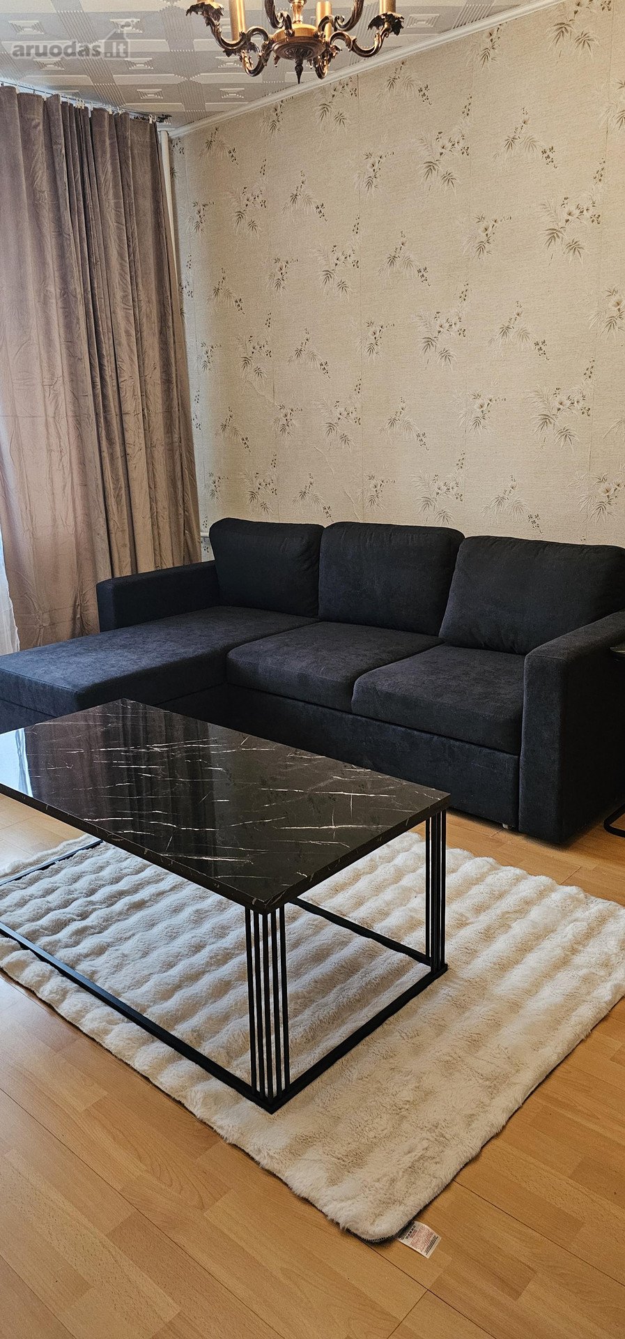 Išnuomojamas 3 kambarių butas Baltų pr.129,