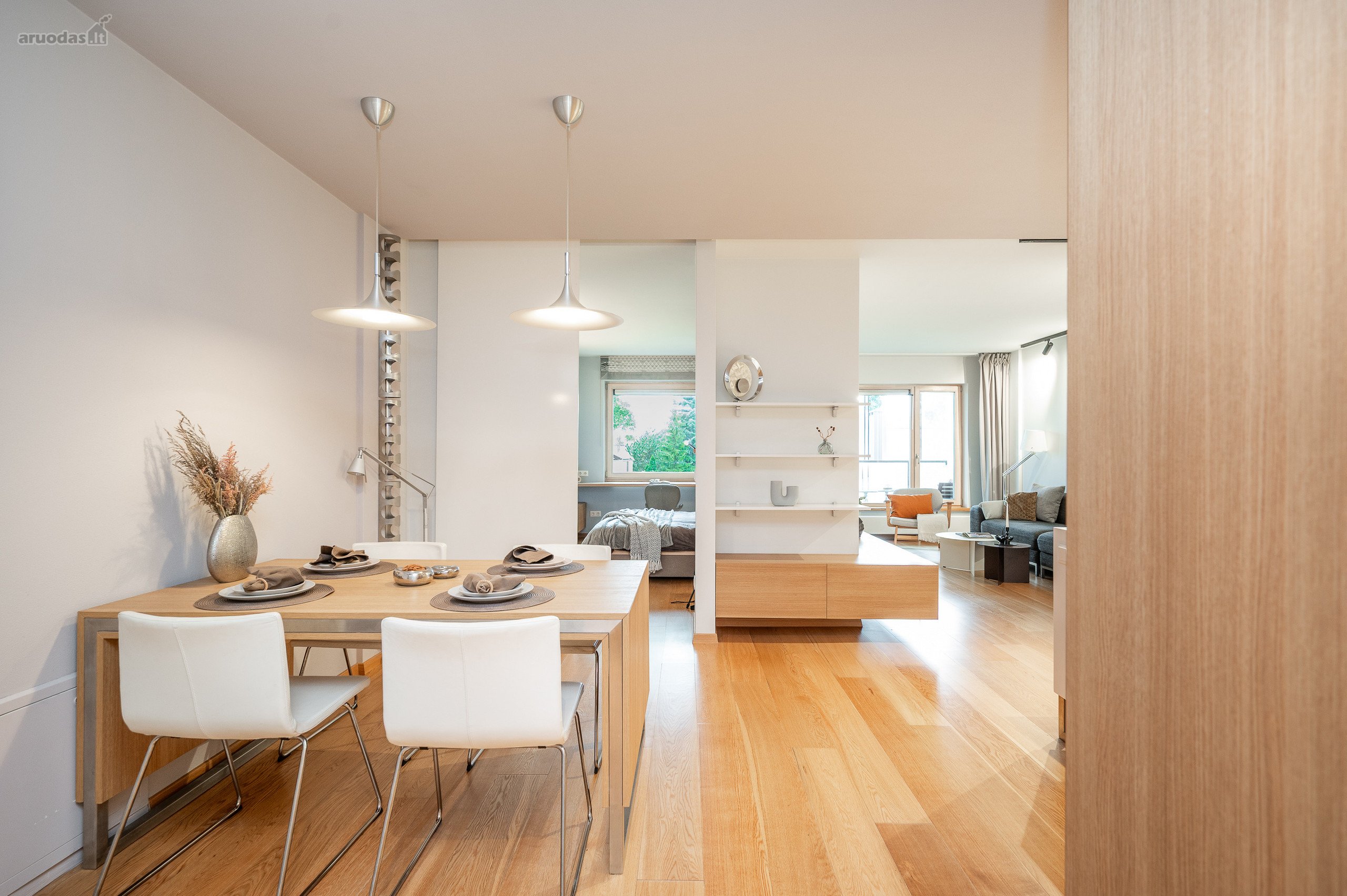 Parduodama erdvi 71 m², 2 kambarių