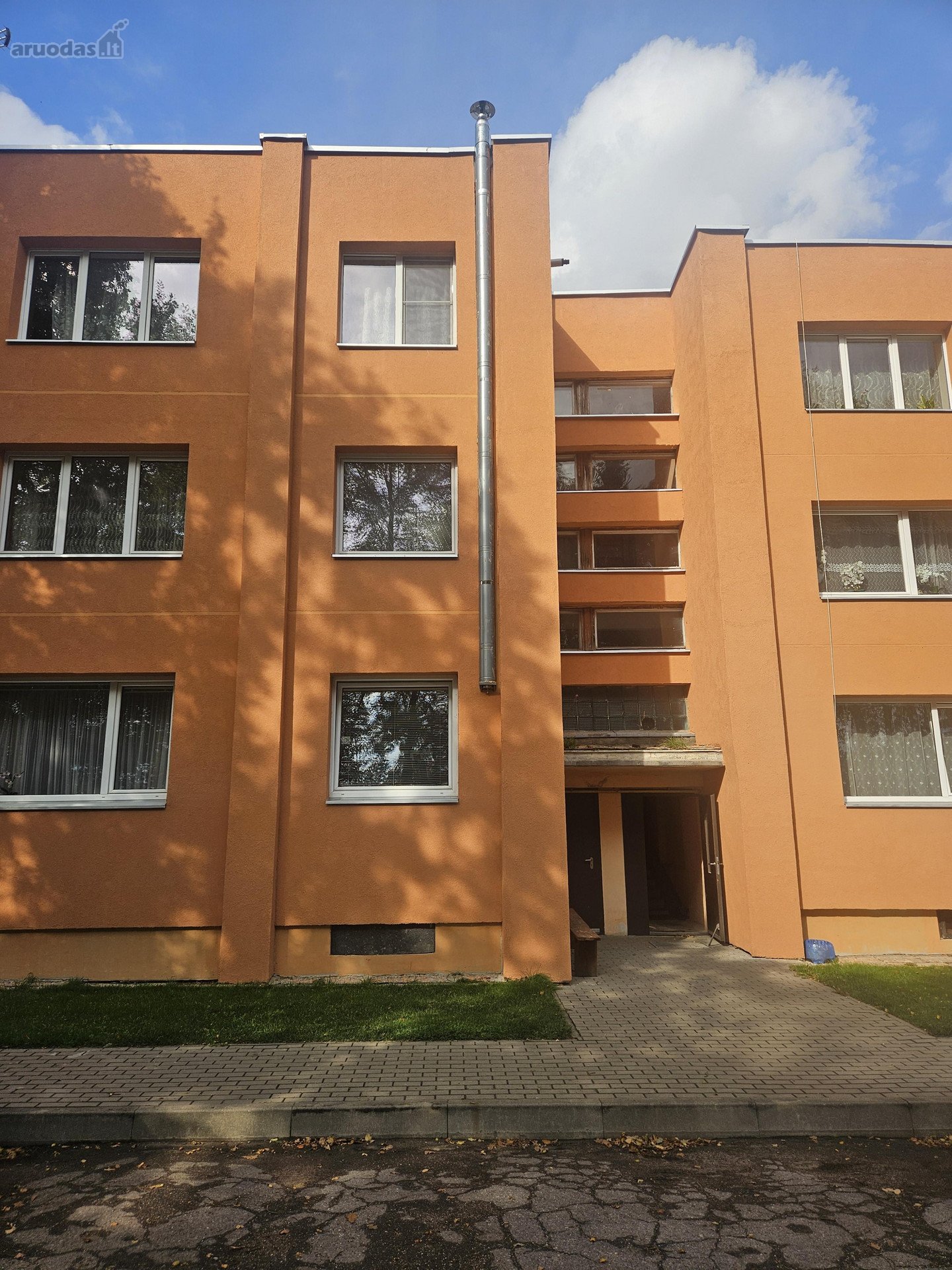 Parduodamas butas su rūsiu, 12 a. žemės