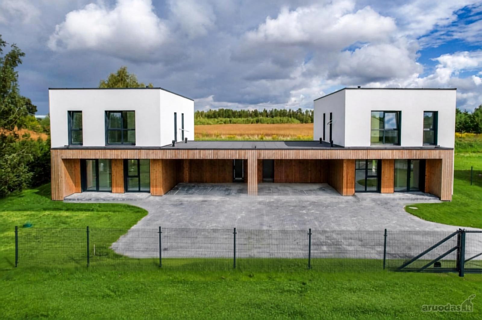 Naujas 147 m² A++ kotedžas su 8,5 a sklypu ir