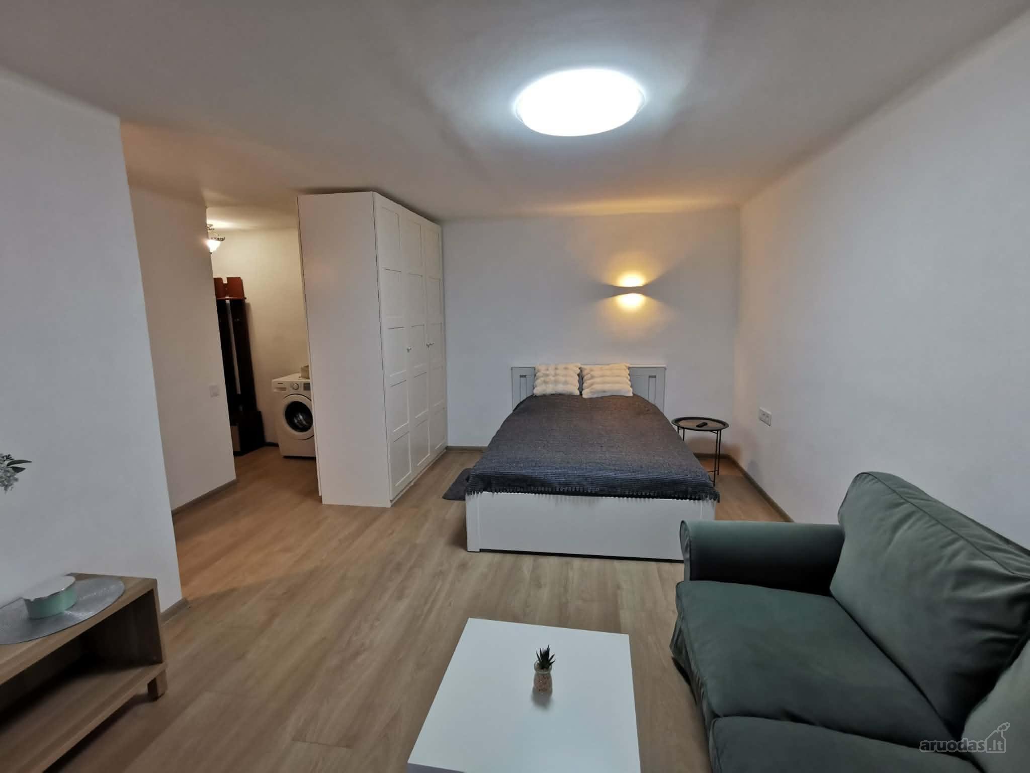 Išnuomojamas jaukus 1 kambario su balkonu