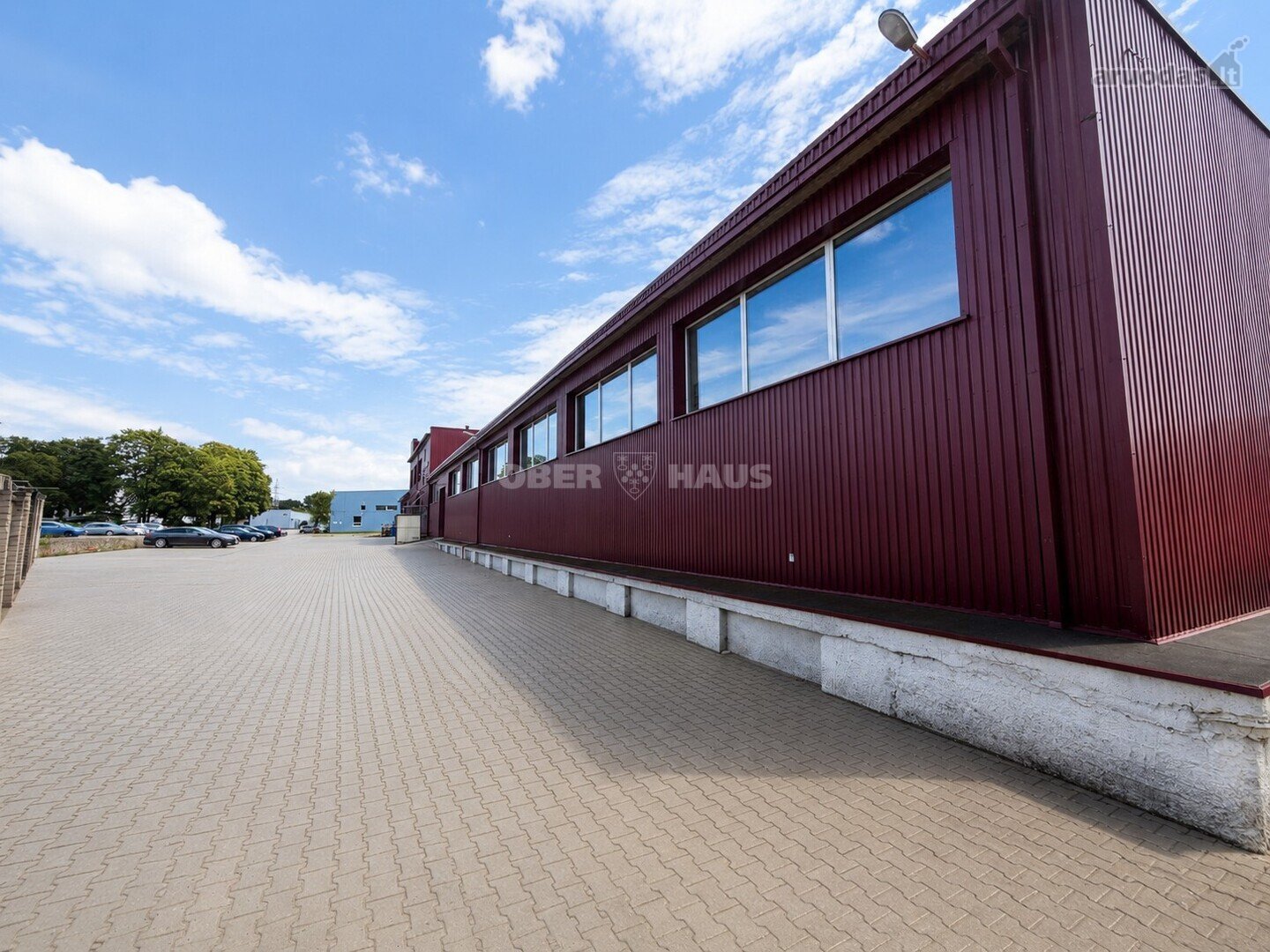 Nuomojamos 1 686,82 M² Gamybinės Ir