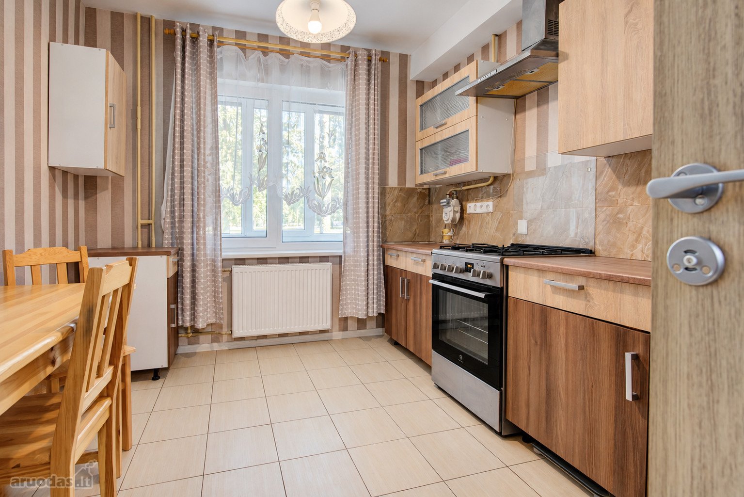 Parduodamas Tvarkingas 3 Kambarių Butas