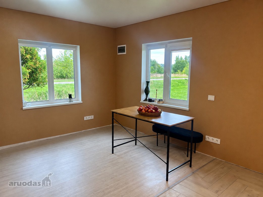 Labanoro Miškų Apsuptyje, Ramioje Vietoje,