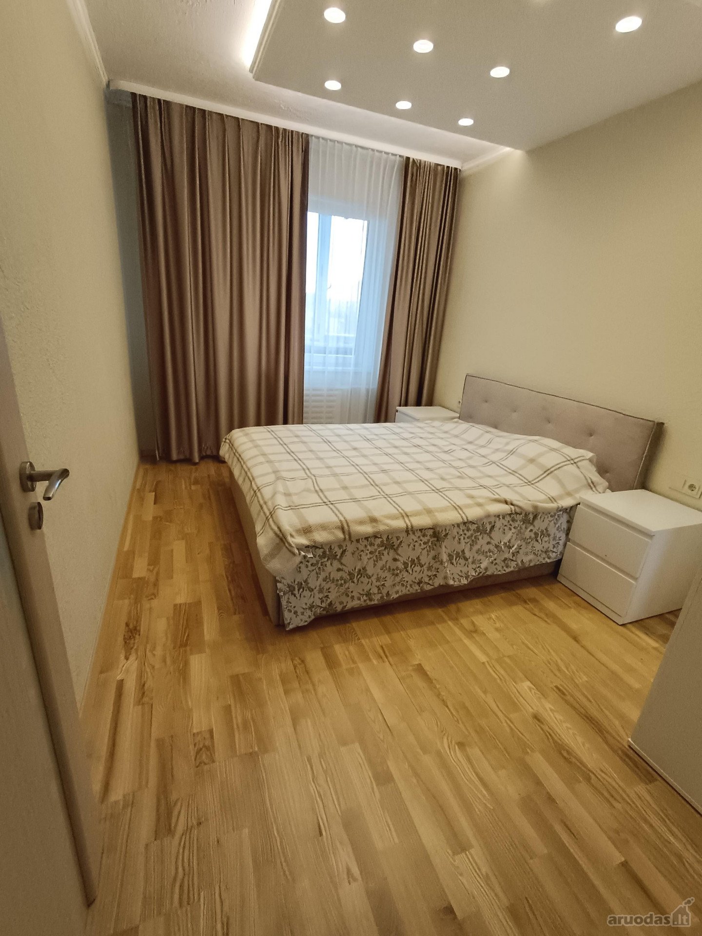 Išnuomojamas 3k. butas Pašilaičiuose 6/9a.
