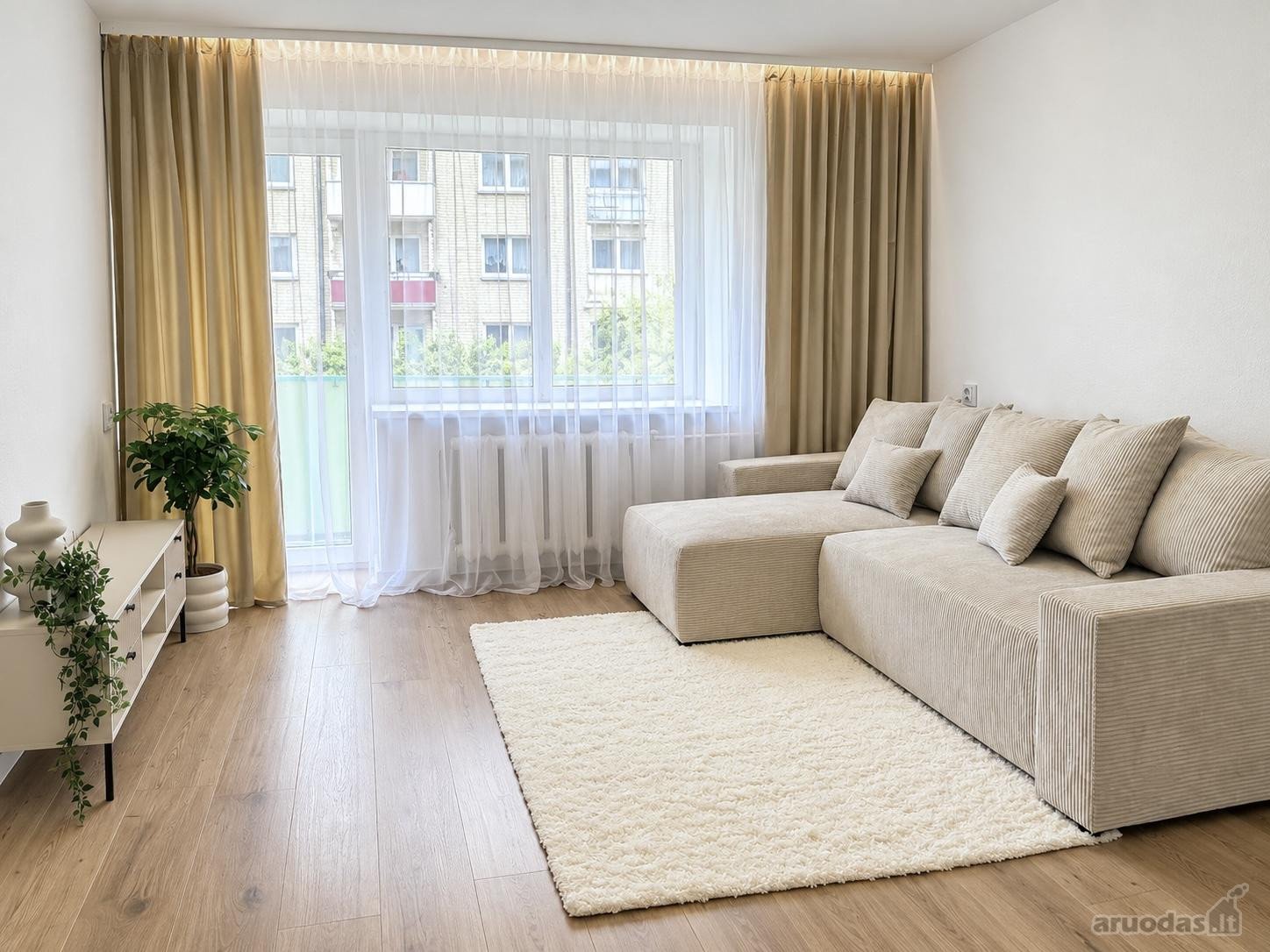 Suremontuotas, Šviesus 1 Kambario Butas