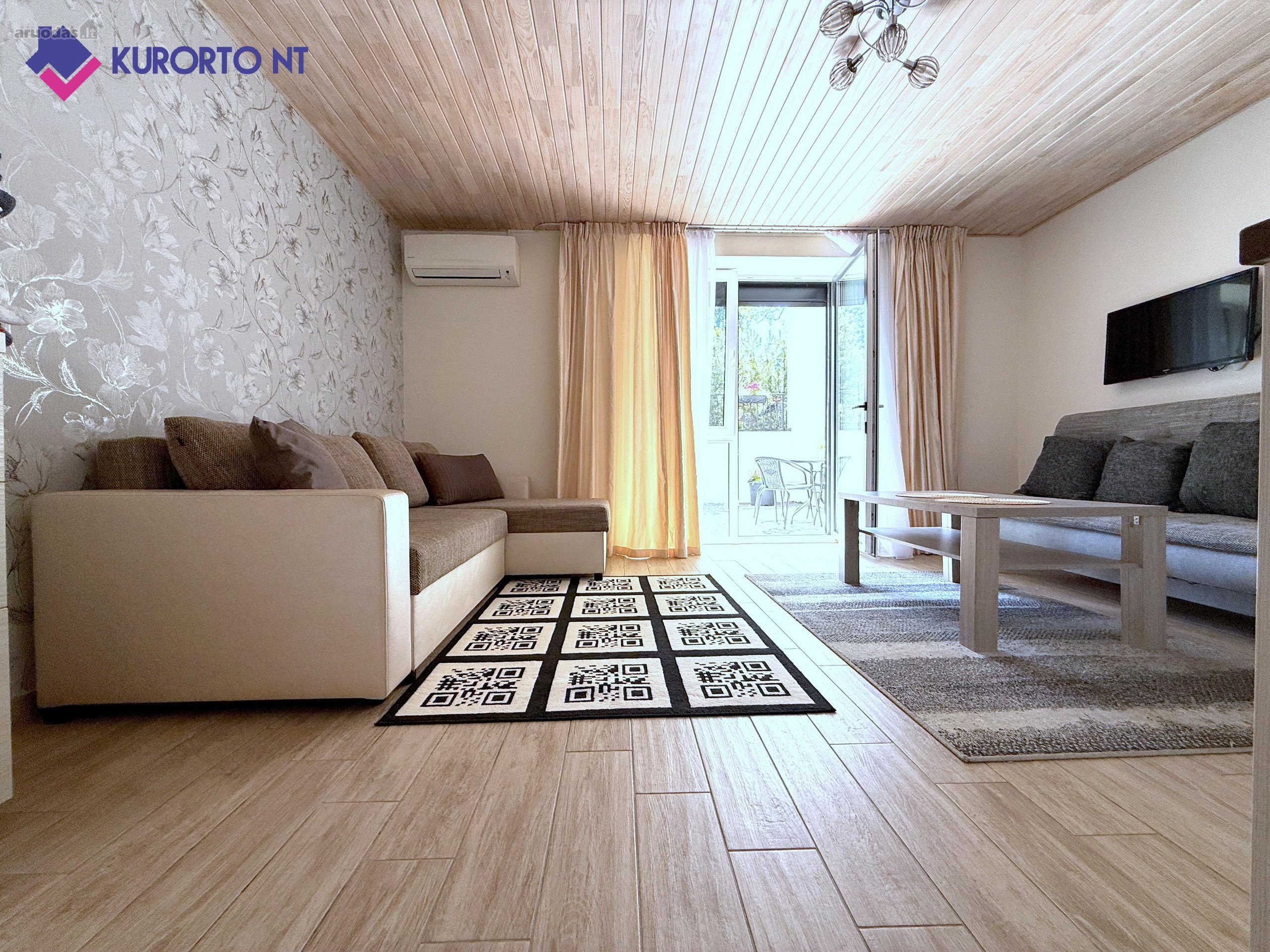 Parduodami 2 kambarių apartamentai šalia