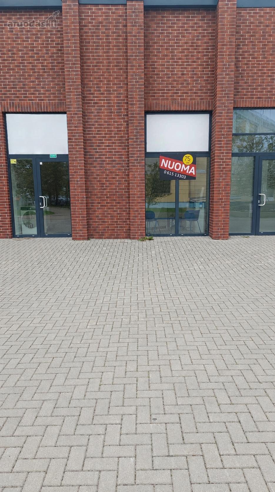 Išnuomojamos prekybinės patalpos Taikos pr.
