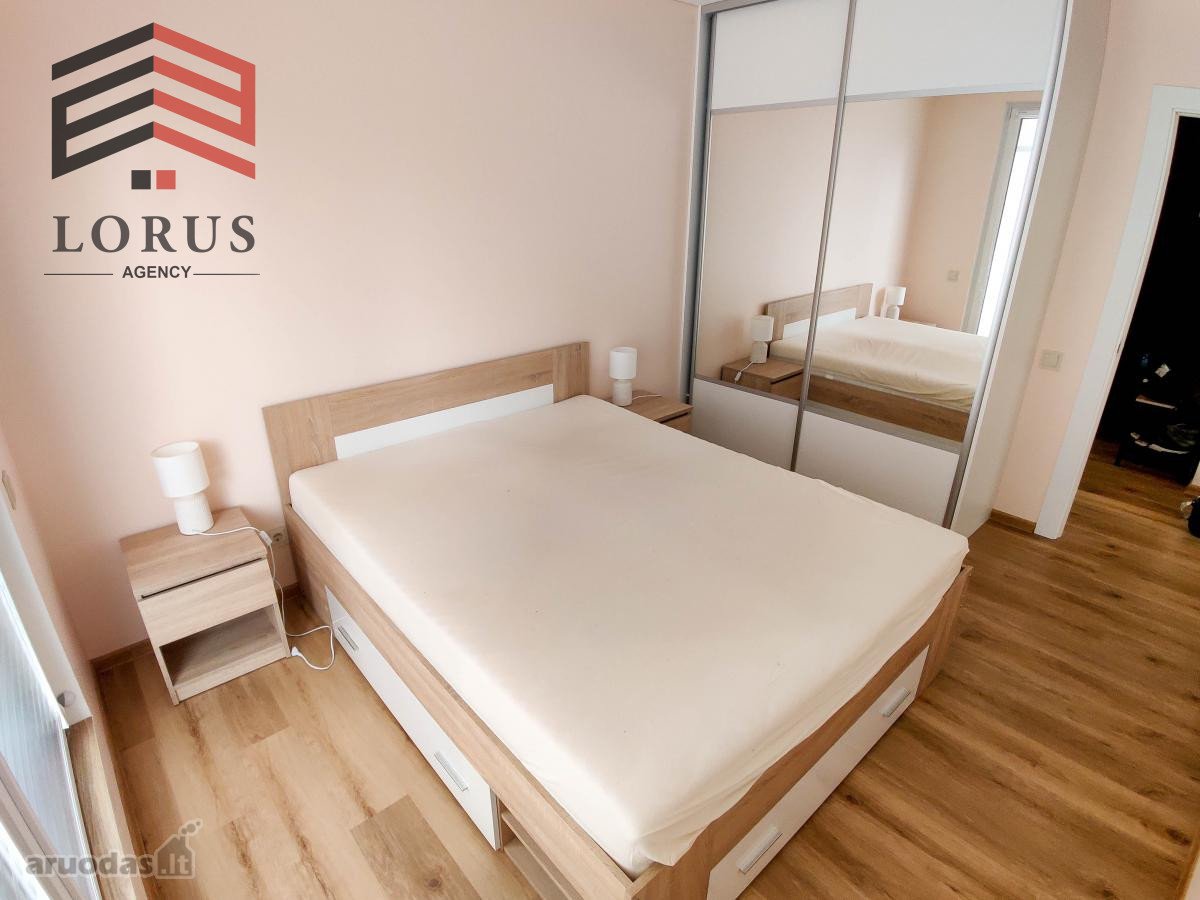 Nuomojamas jaukus dviejų kambarių butas