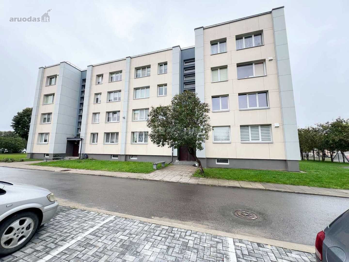 Parduodamas vieno kambario butas Velžyje,