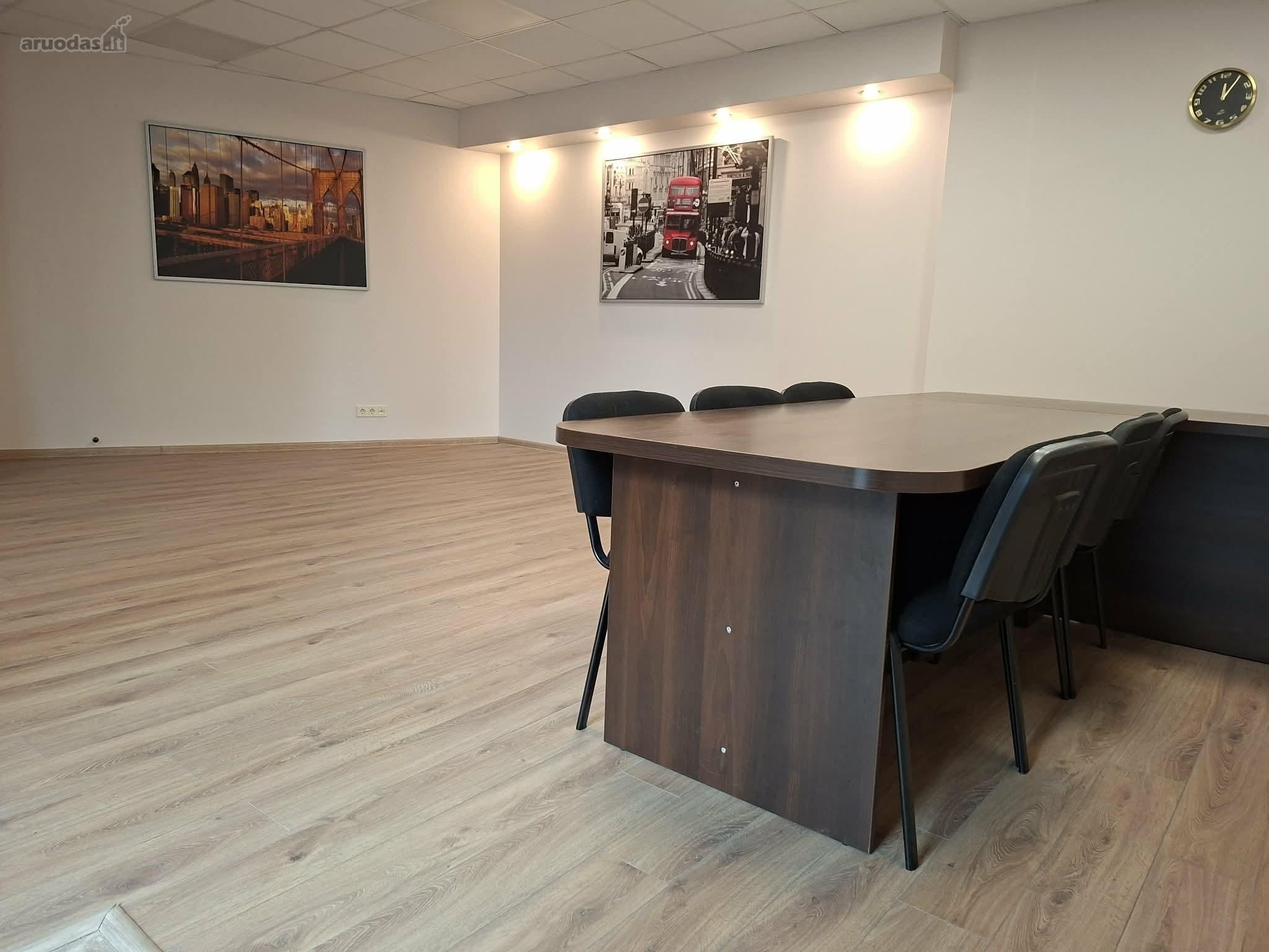 Parduodamos administracinės patalpos su