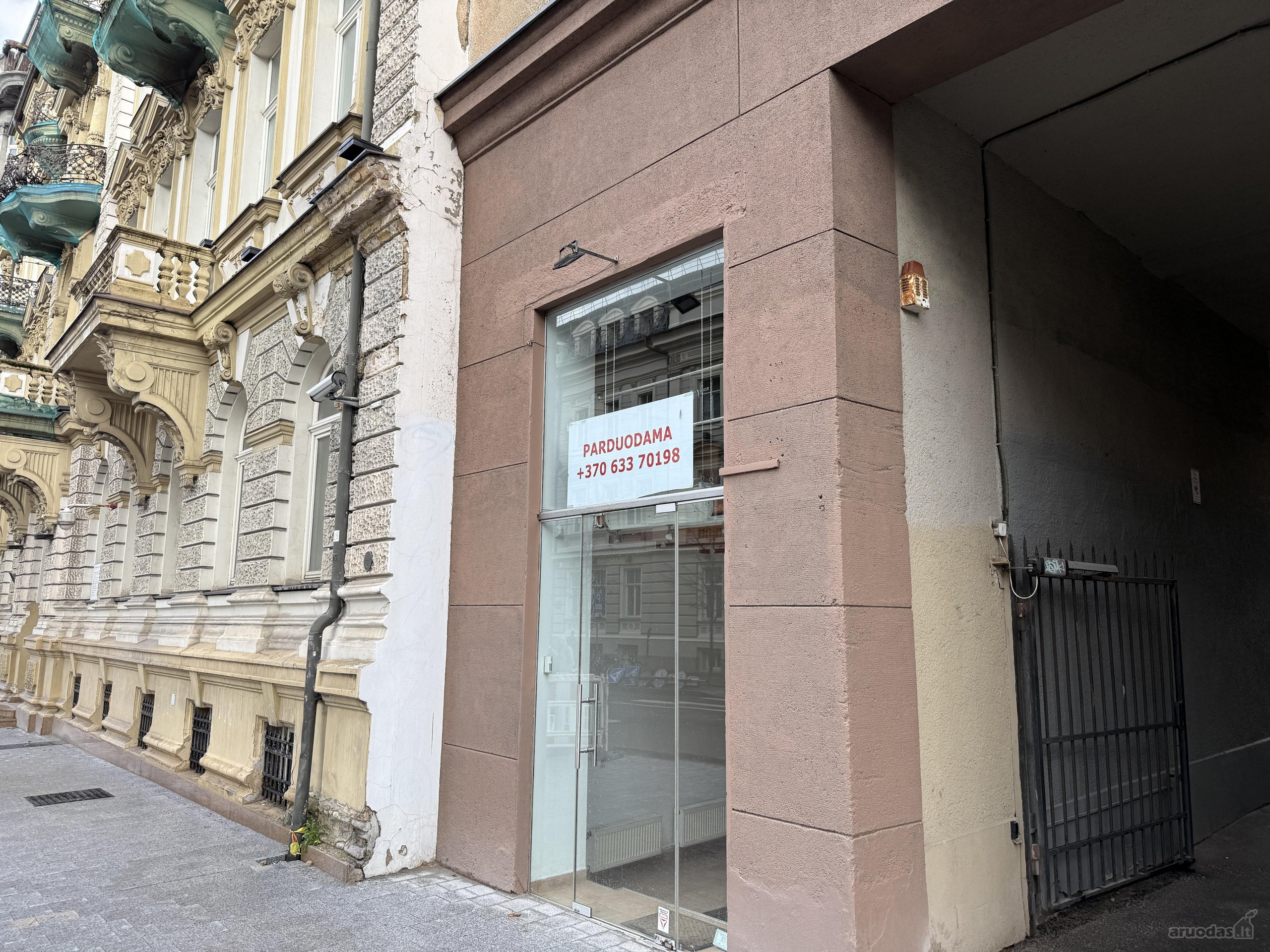 Parduodamos komercinės patalpos, tinkančios