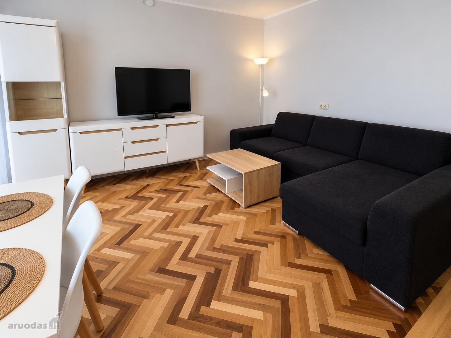 Išnuomojamas 3 kambarių butas Žėručio g.,
