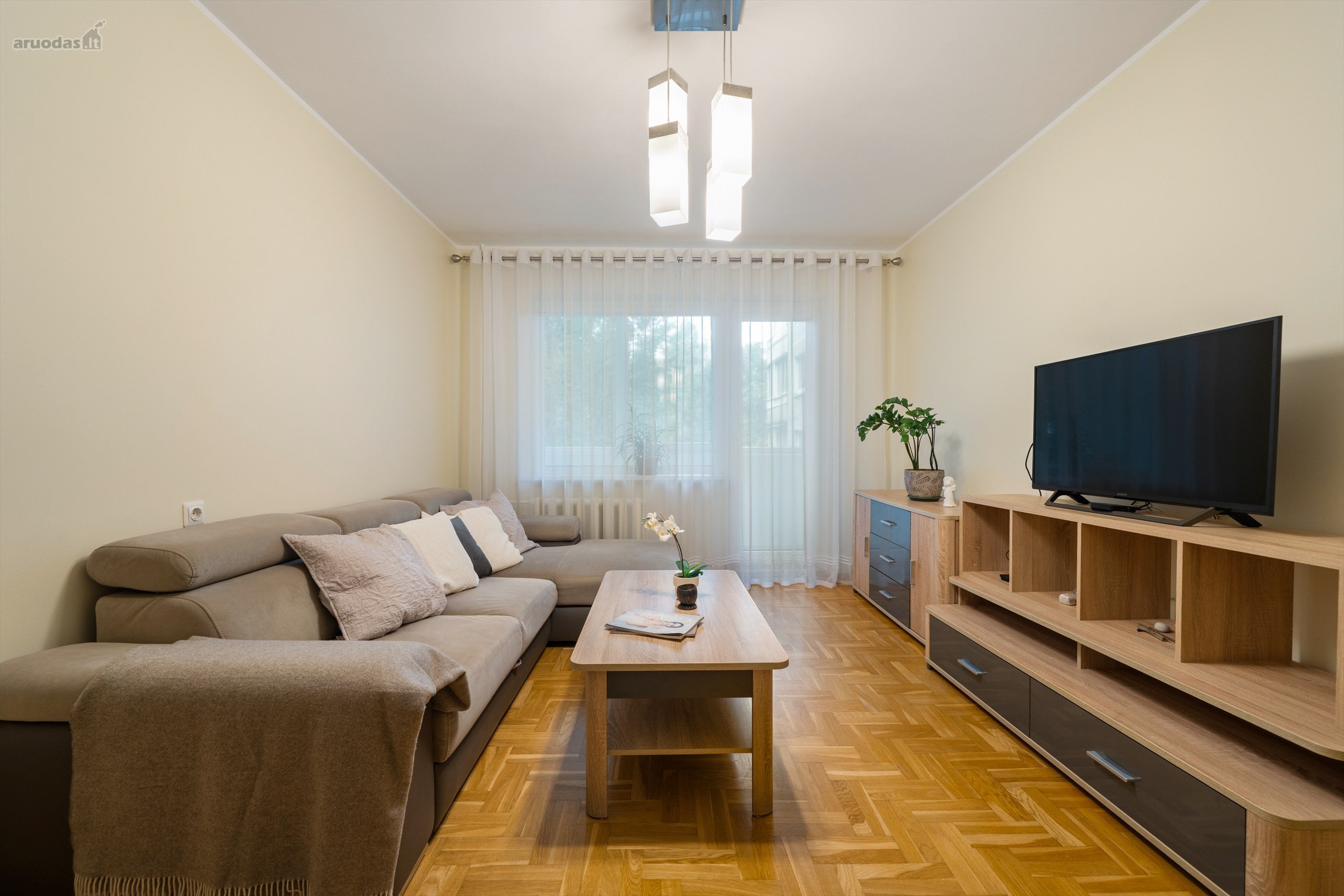 Parduodu labai tvarkingą 3 kambarių (68,29 m²